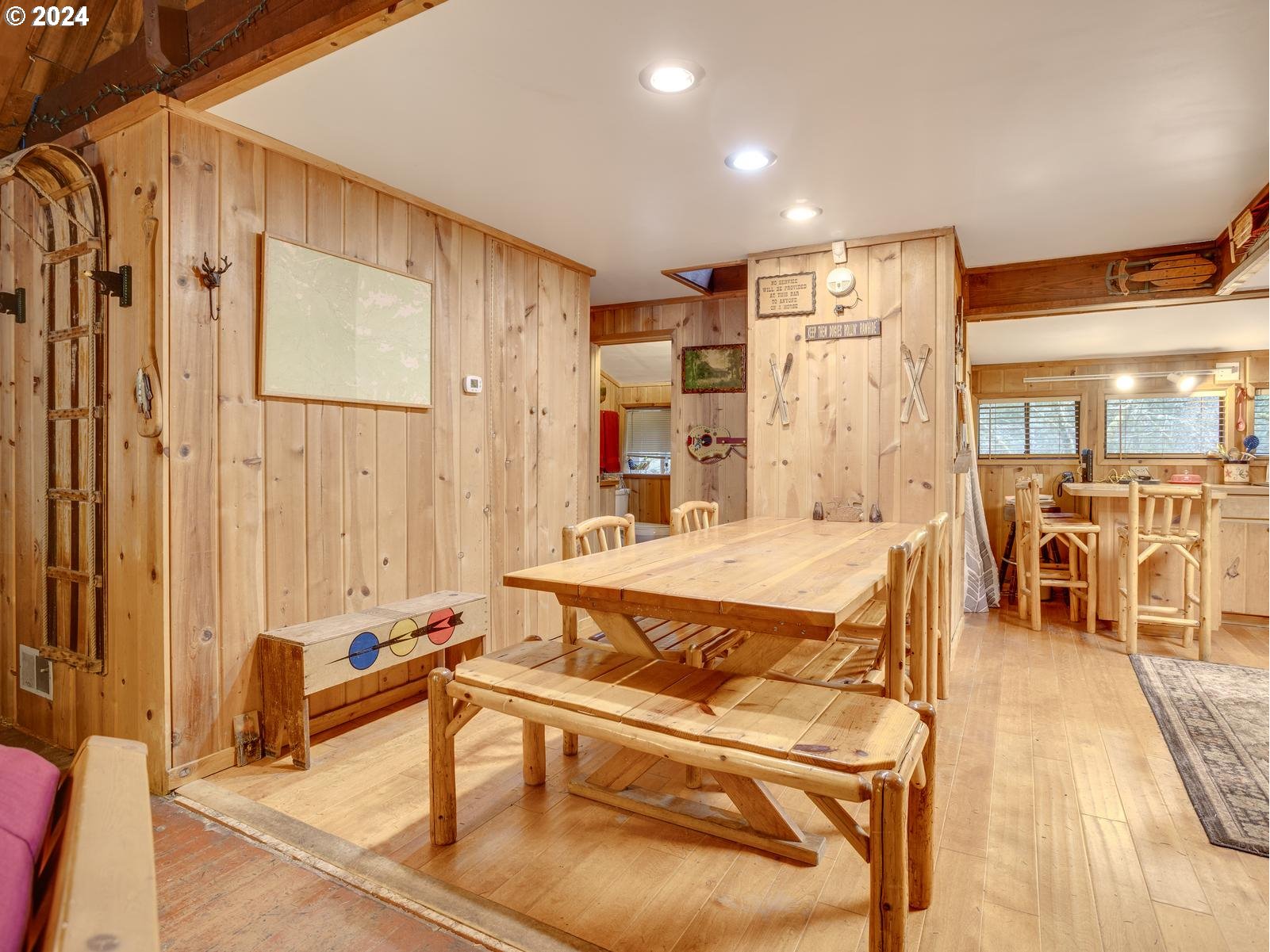 75402 E ZIG ZAG MOUNTAIN RD