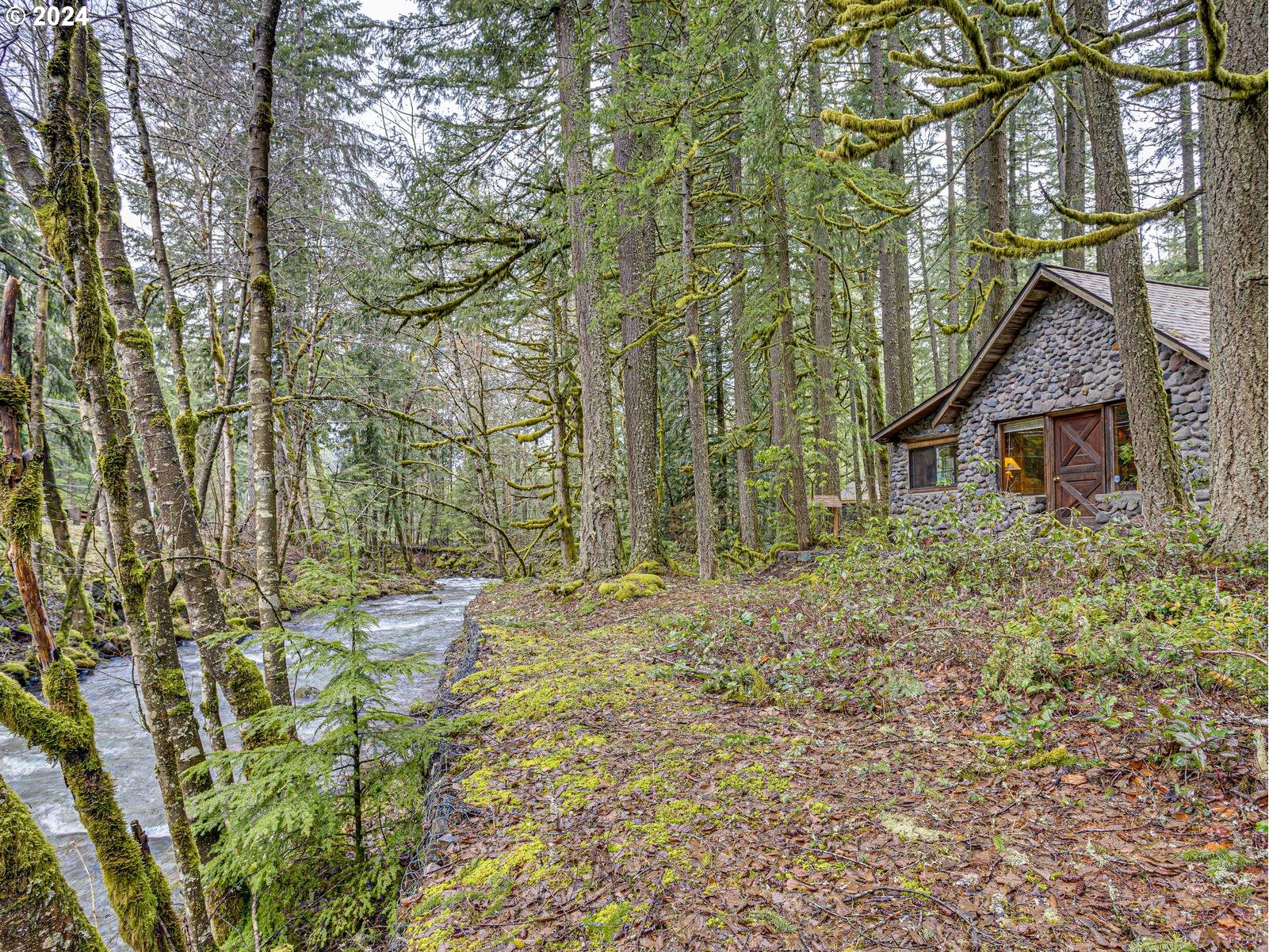 75402 E ZIG ZAG MOUNTAIN RD