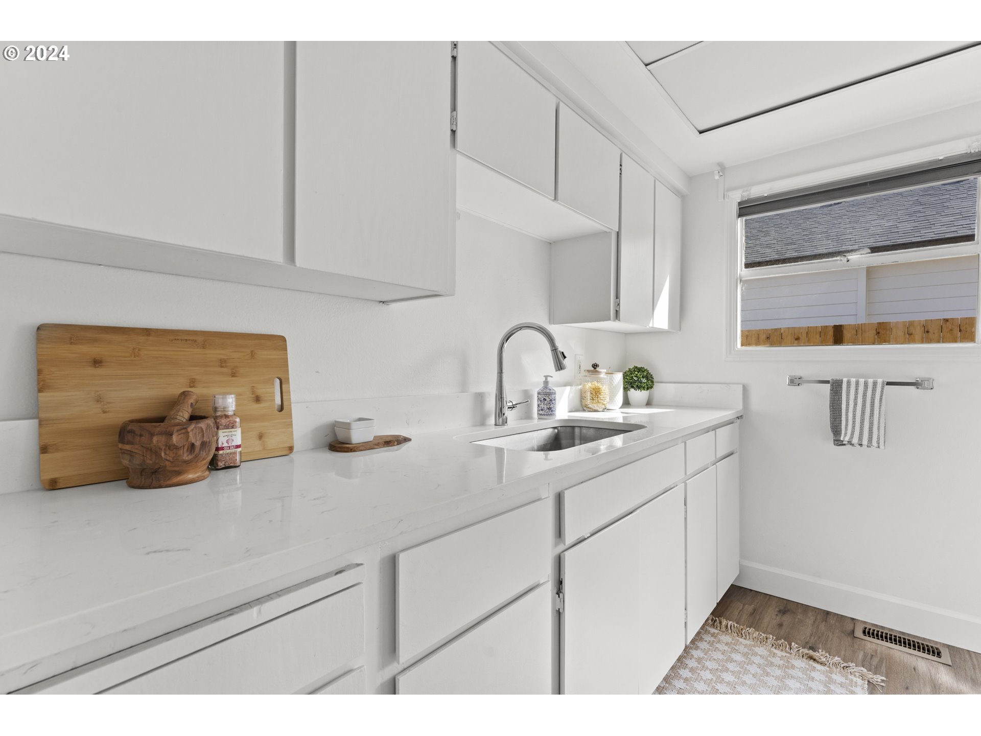 4006 NE PRESCOTT ST A