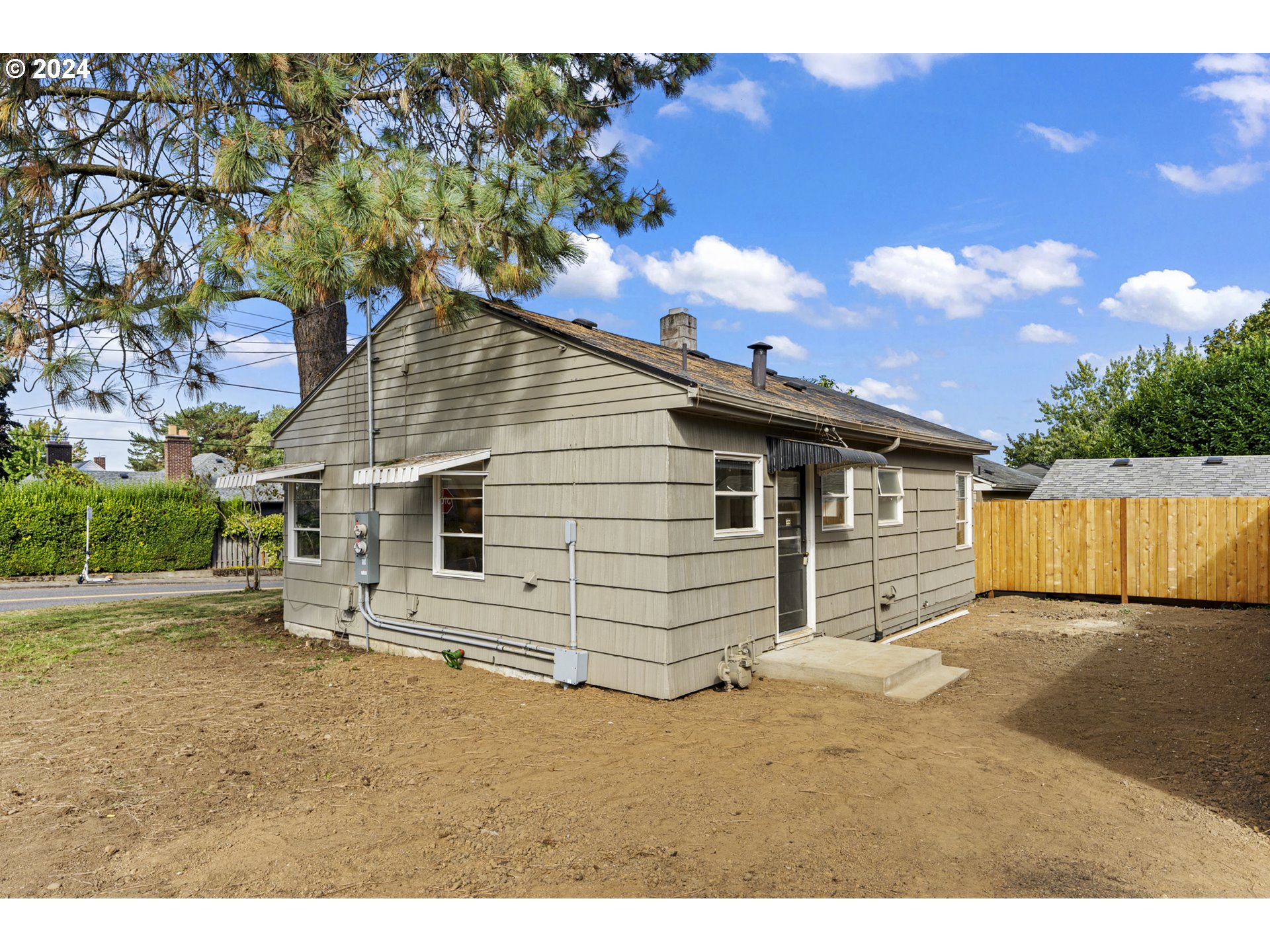 4006 NE PRESCOTT ST A