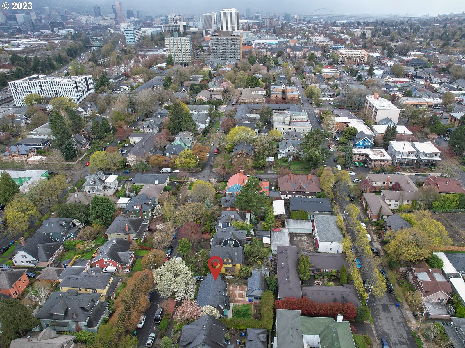 2317 NE CLACKAMAS ST