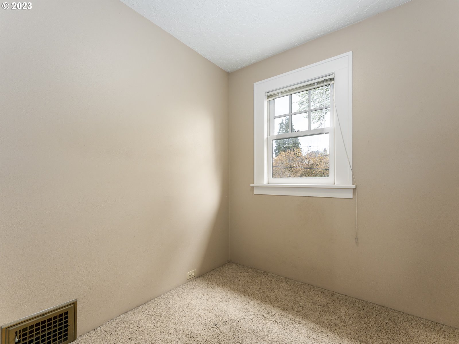 2317 NE CLACKAMAS ST