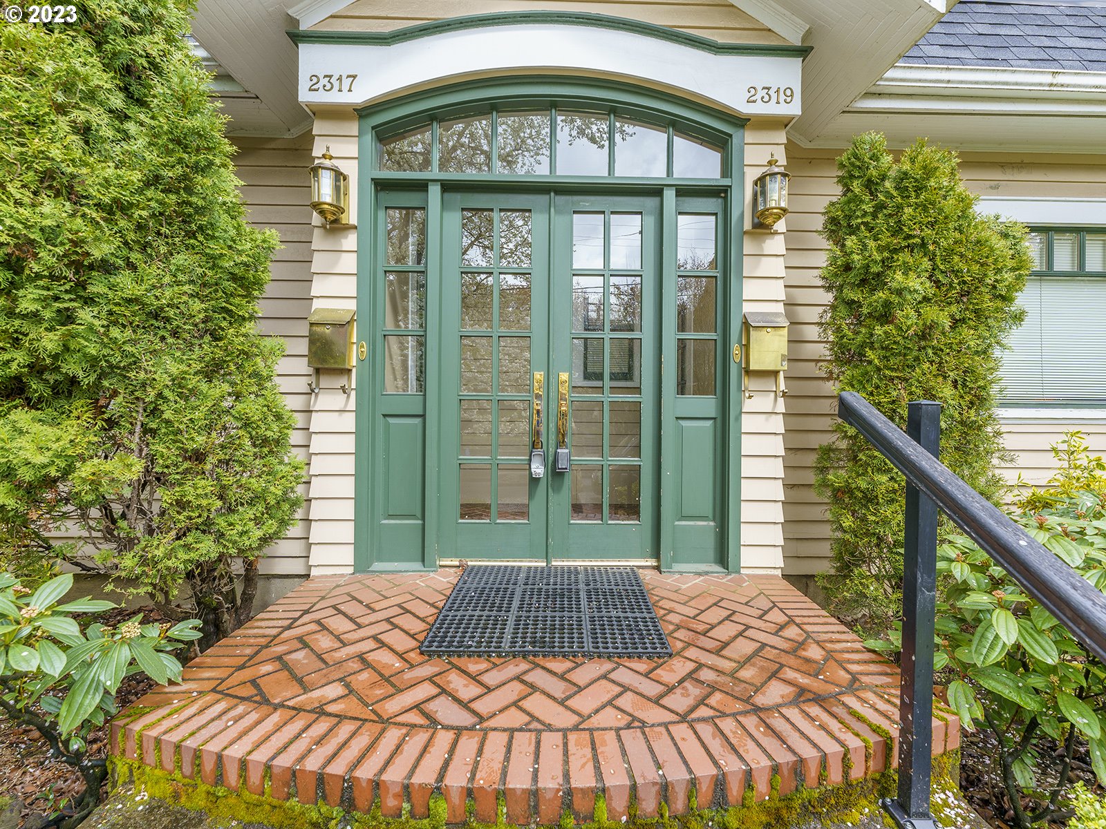 2317 NE CLACKAMAS ST