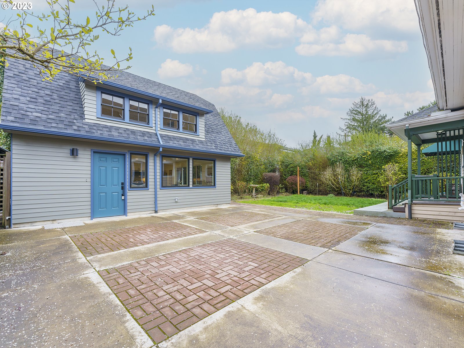 2317 NE CLACKAMAS ST