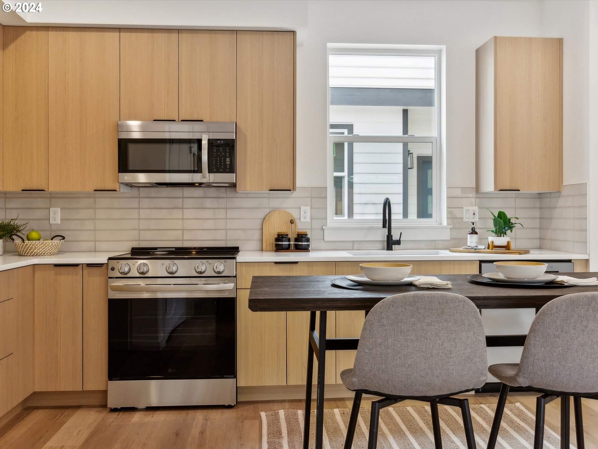 8487 NE Tillamook ST