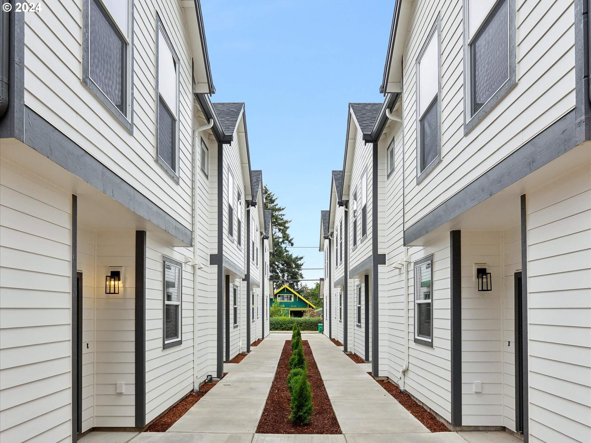 8487 NE Tillamook ST