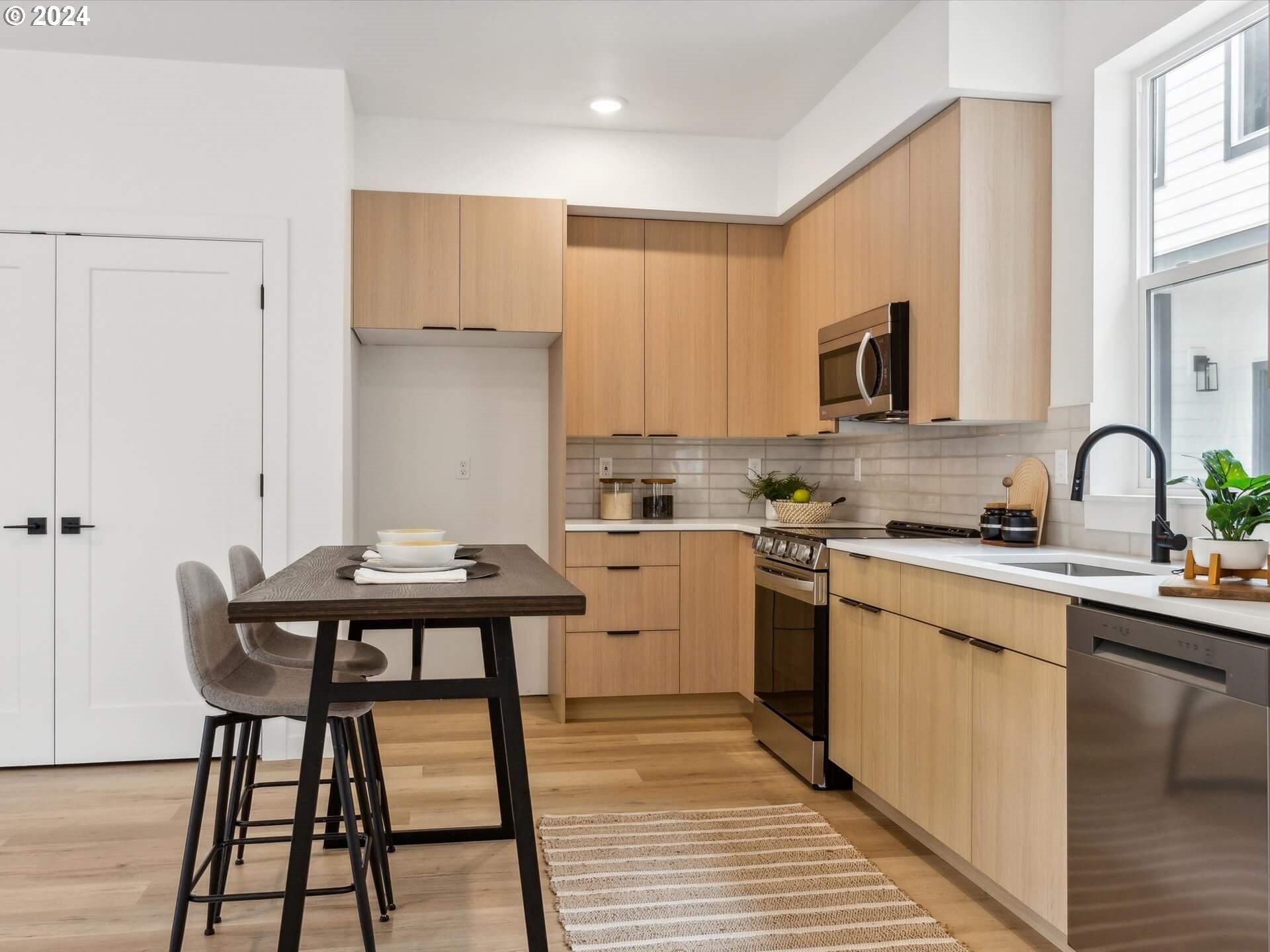 8487 NE Tillamook ST