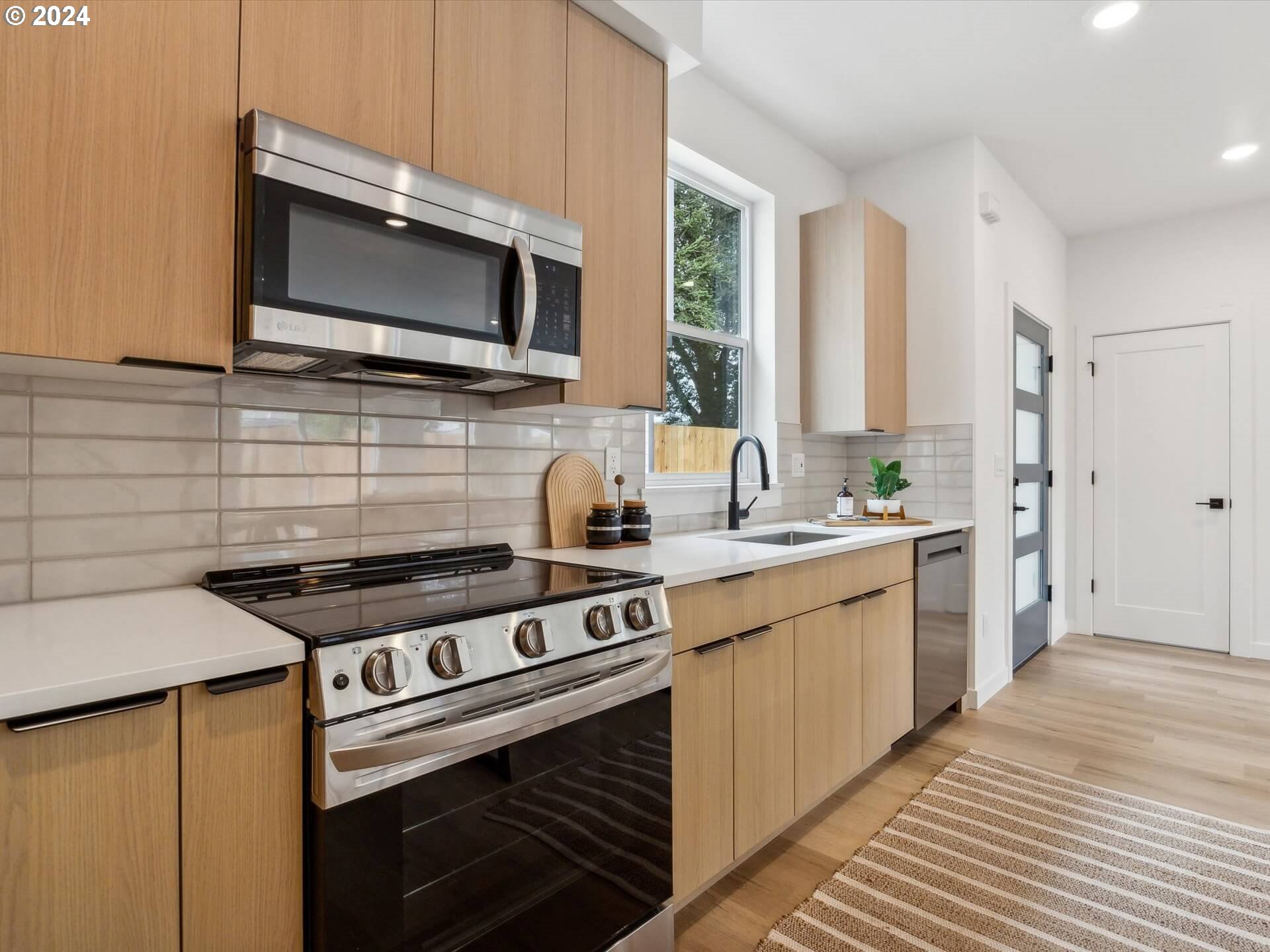 8487 NE Tillamook ST