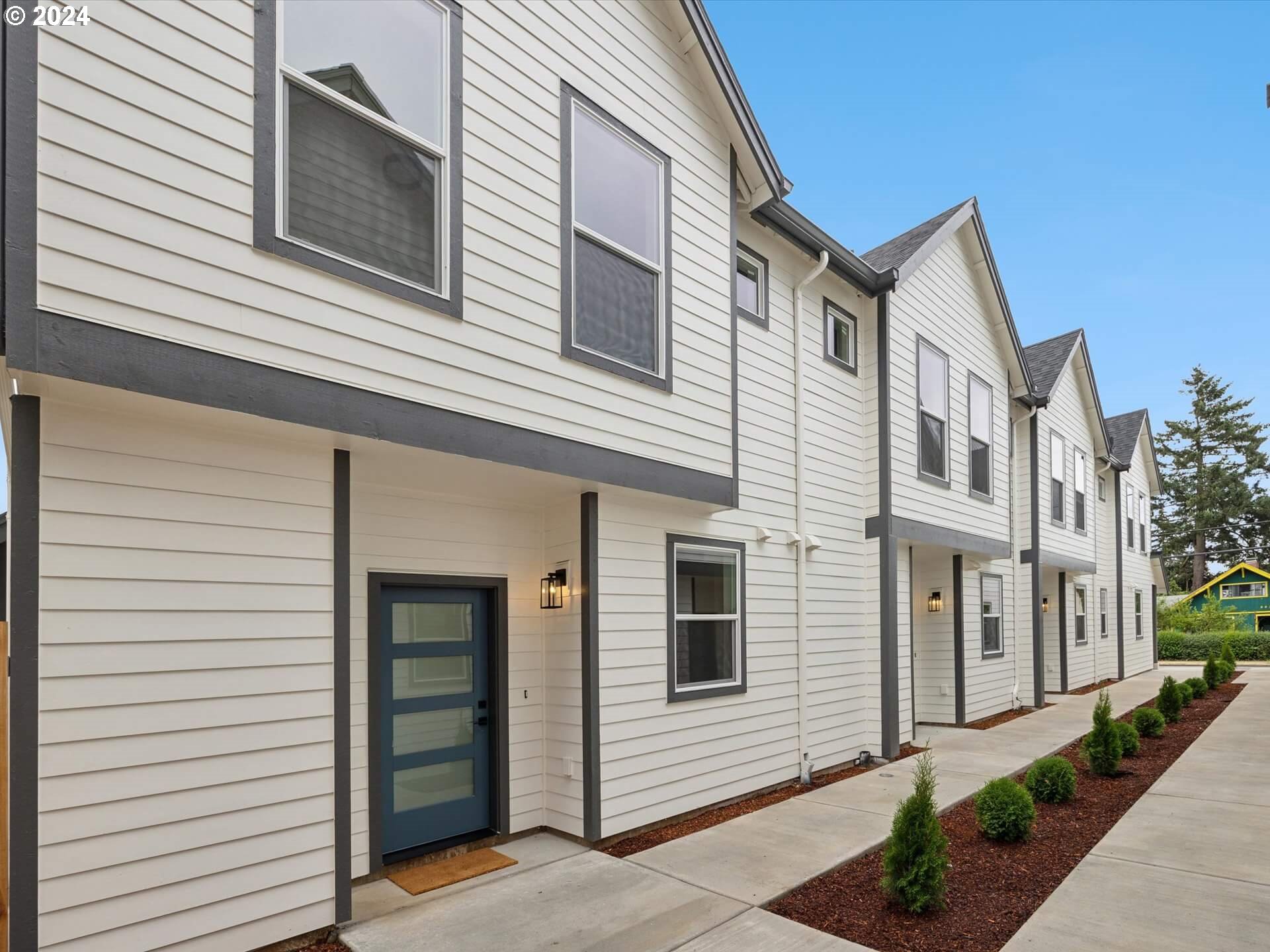 8487 NE Tillamook ST