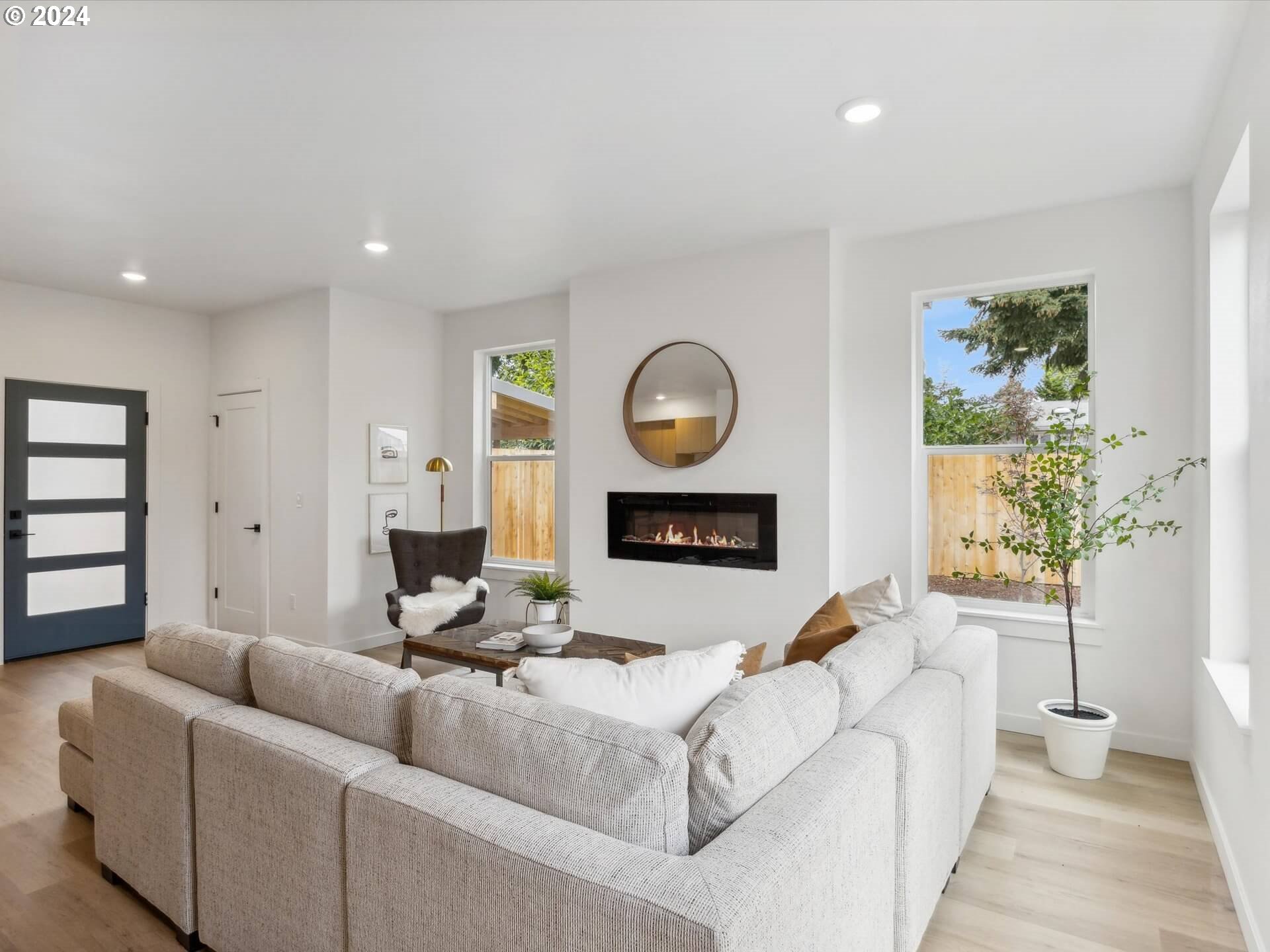 8487 NE Tillamook ST