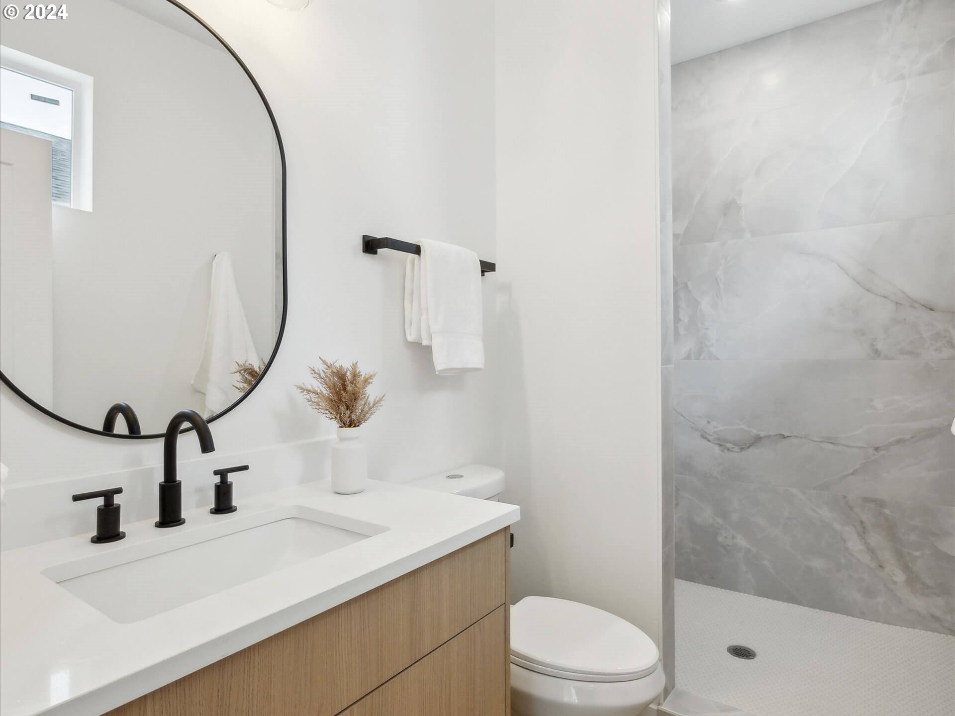 8487 NE Tillamook ST