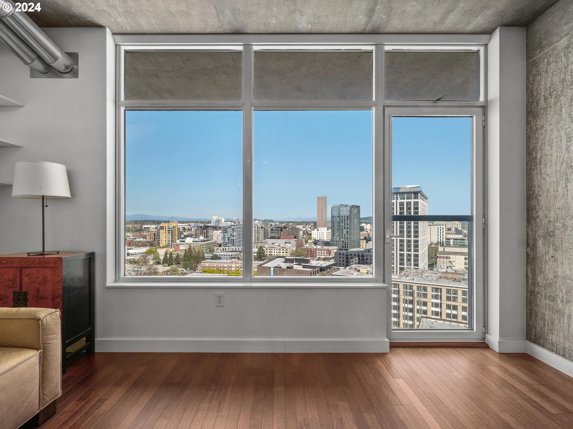 1926 W BURNSIDE ST 1515