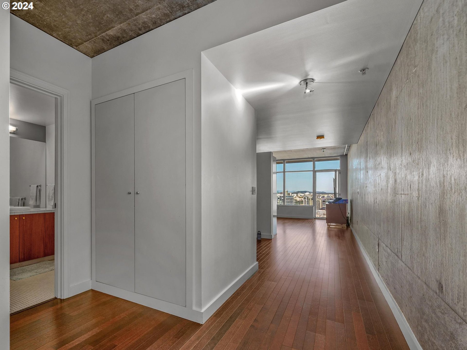 1926 W BURNSIDE ST 1515