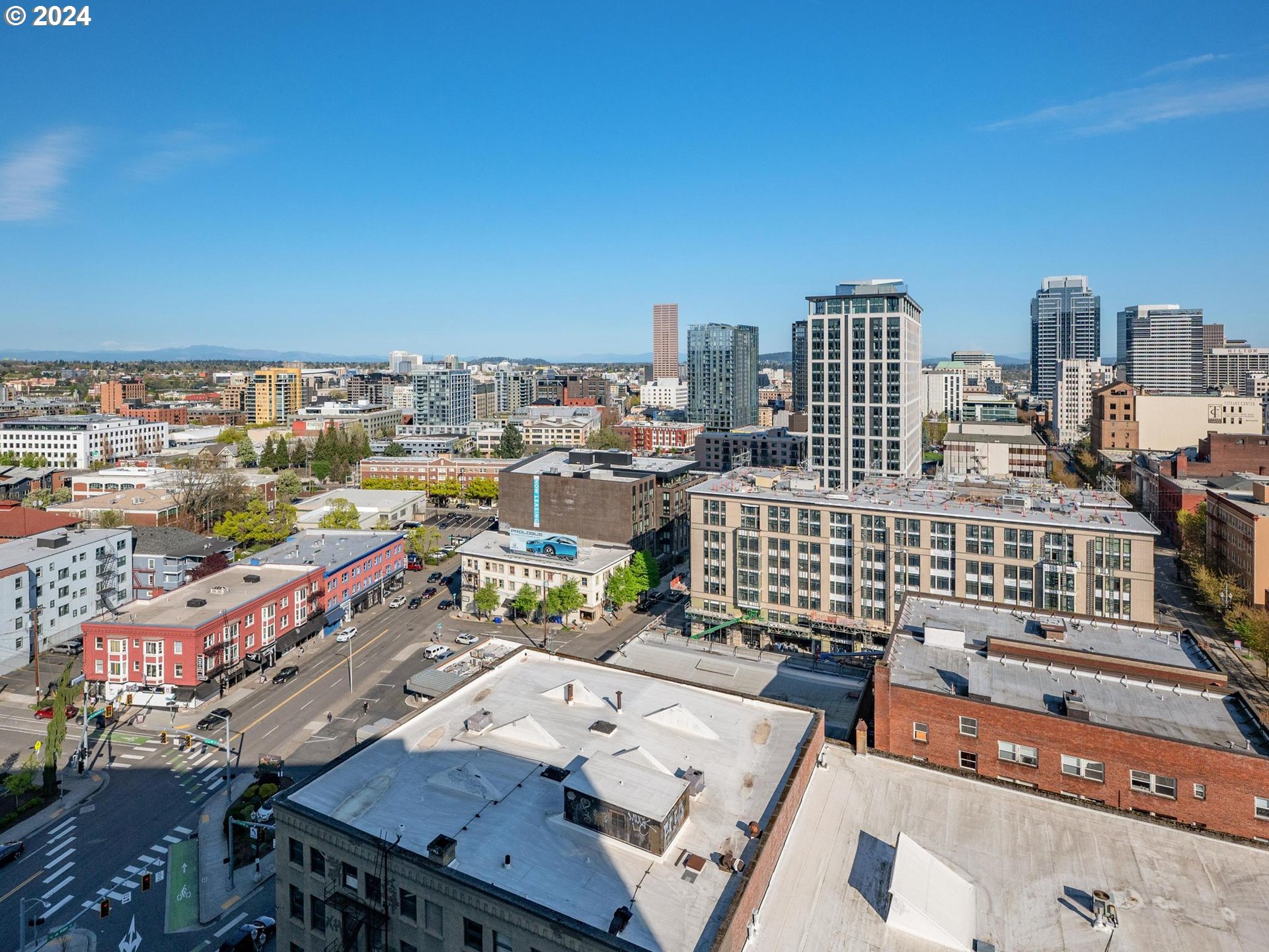 1926 W BURNSIDE ST 1515