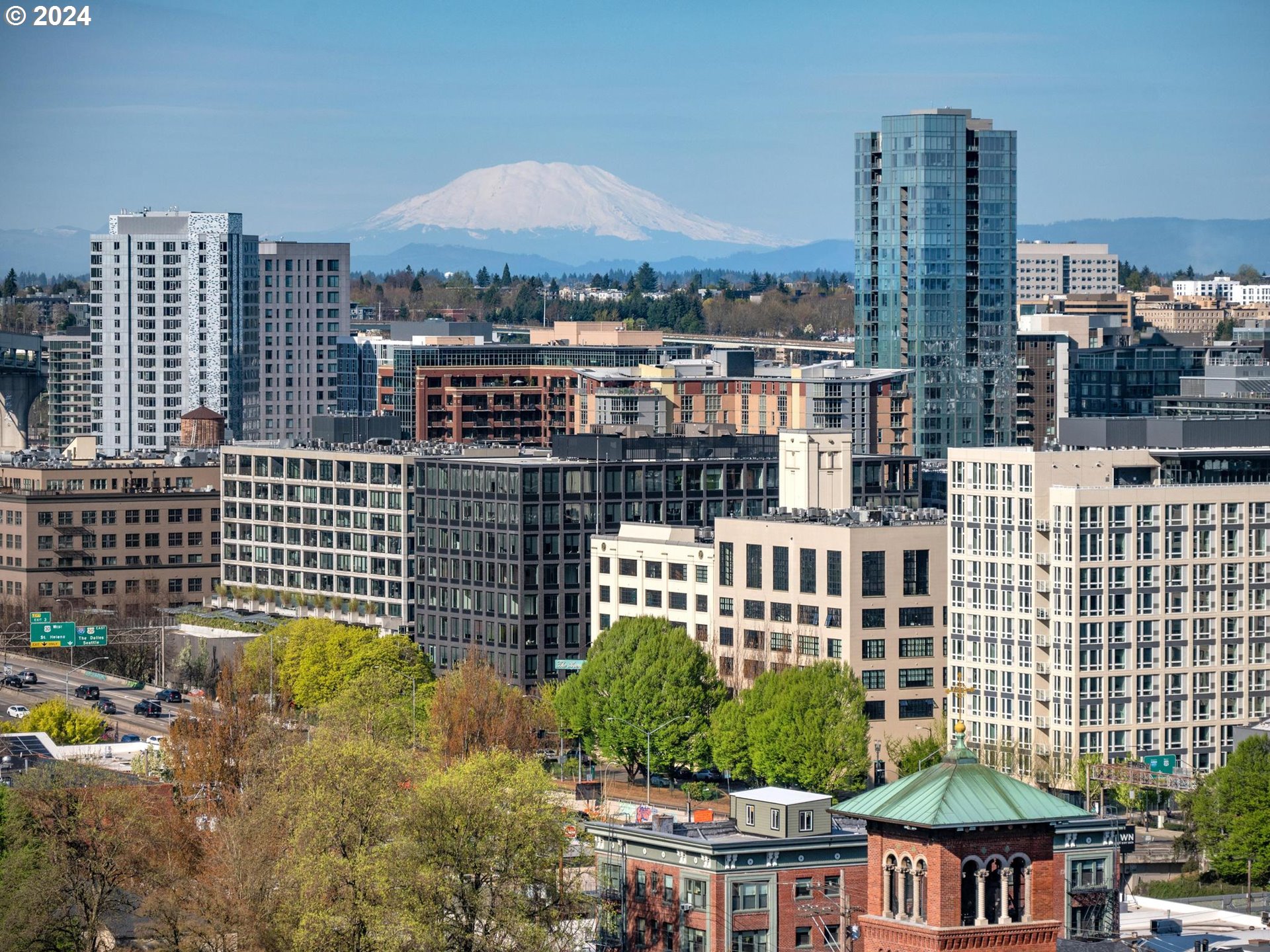 1926 W BURNSIDE ST 1515