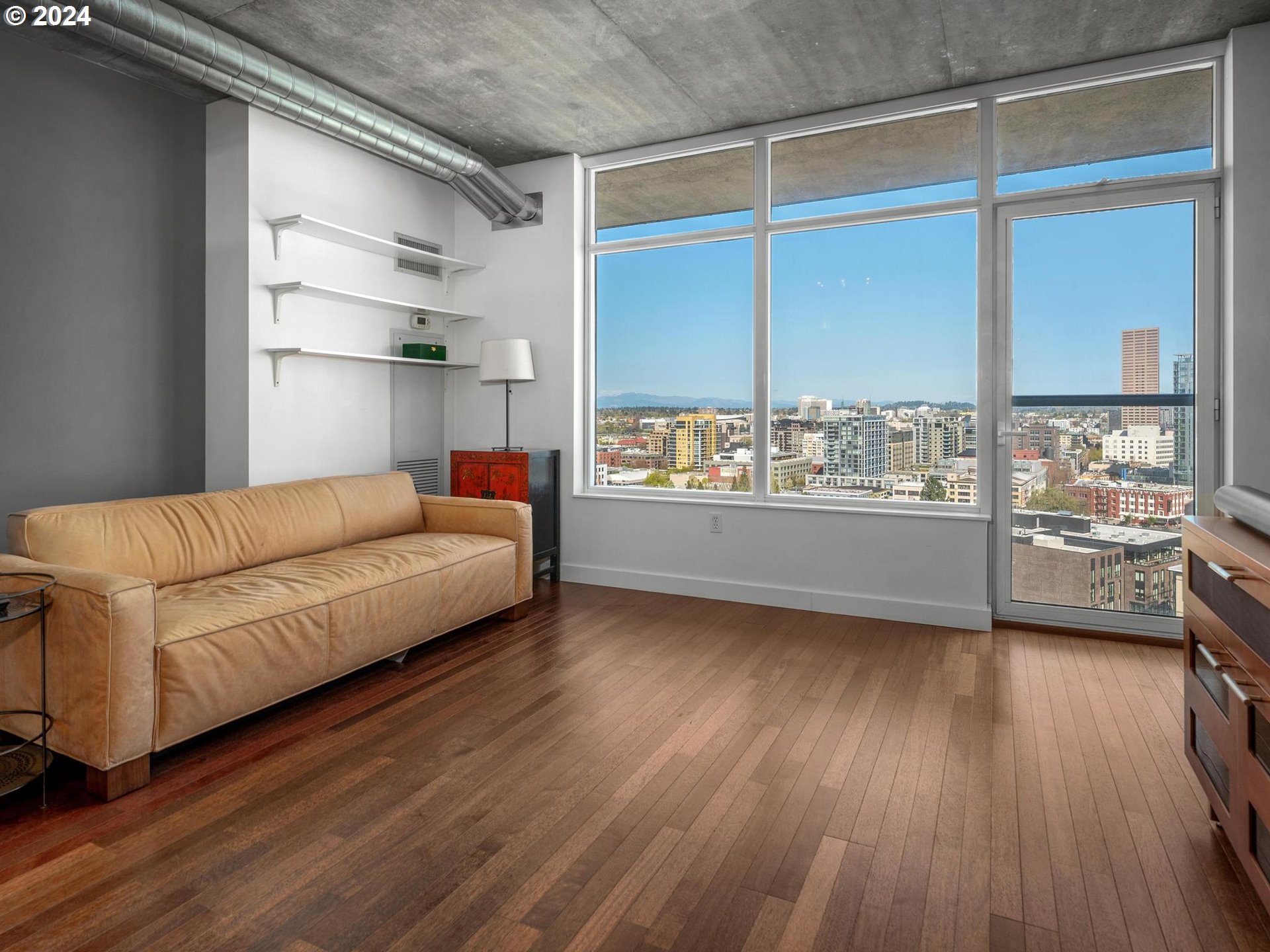 1926 W BURNSIDE ST 1515