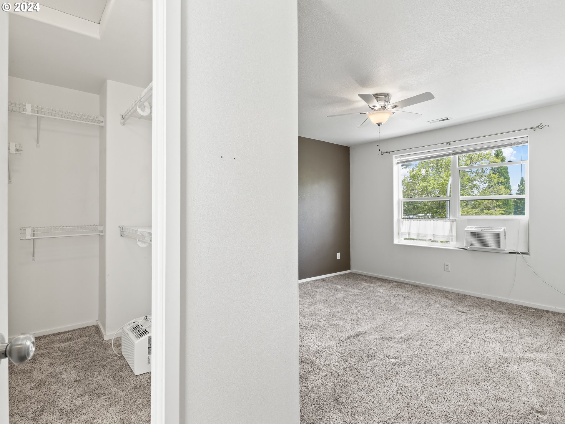 2004 NE CADBURY AVE 209