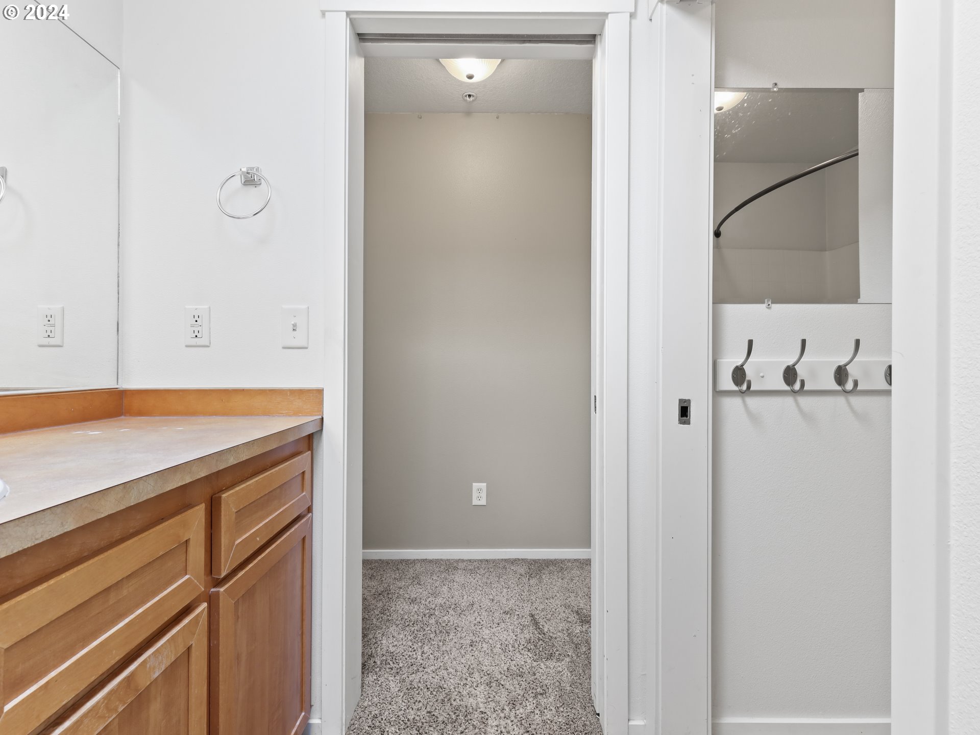 2004 NE CADBURY AVE 209