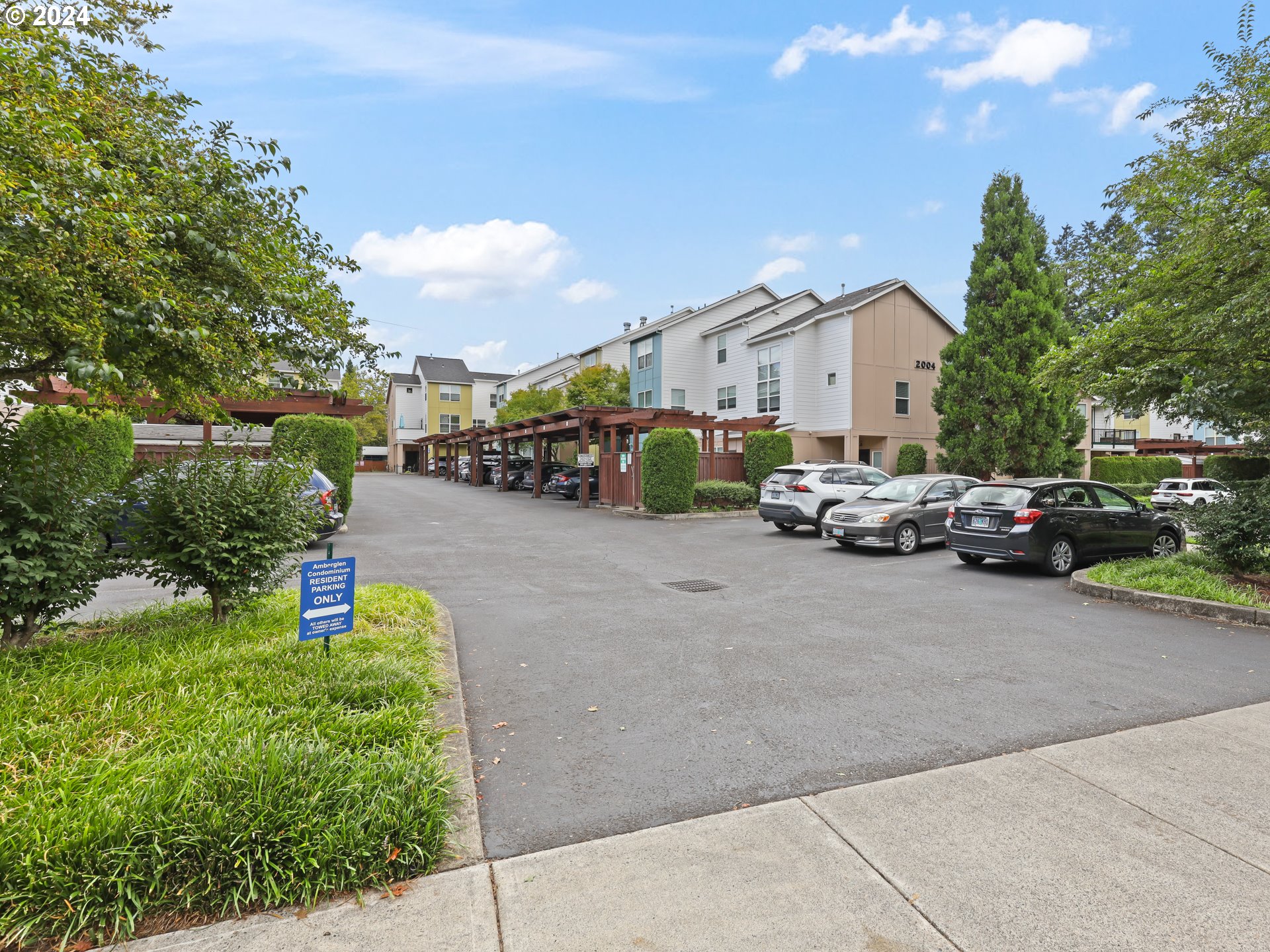 2004 NE CADBURY AVE 209