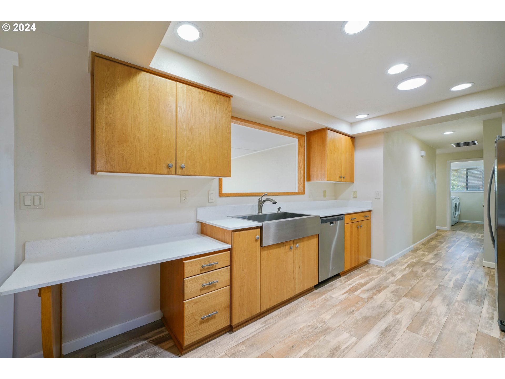 1303 VANDERBECK LN