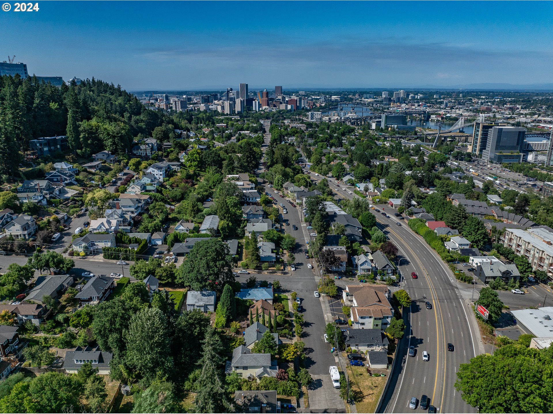 4315 SW VIEW POINT TER