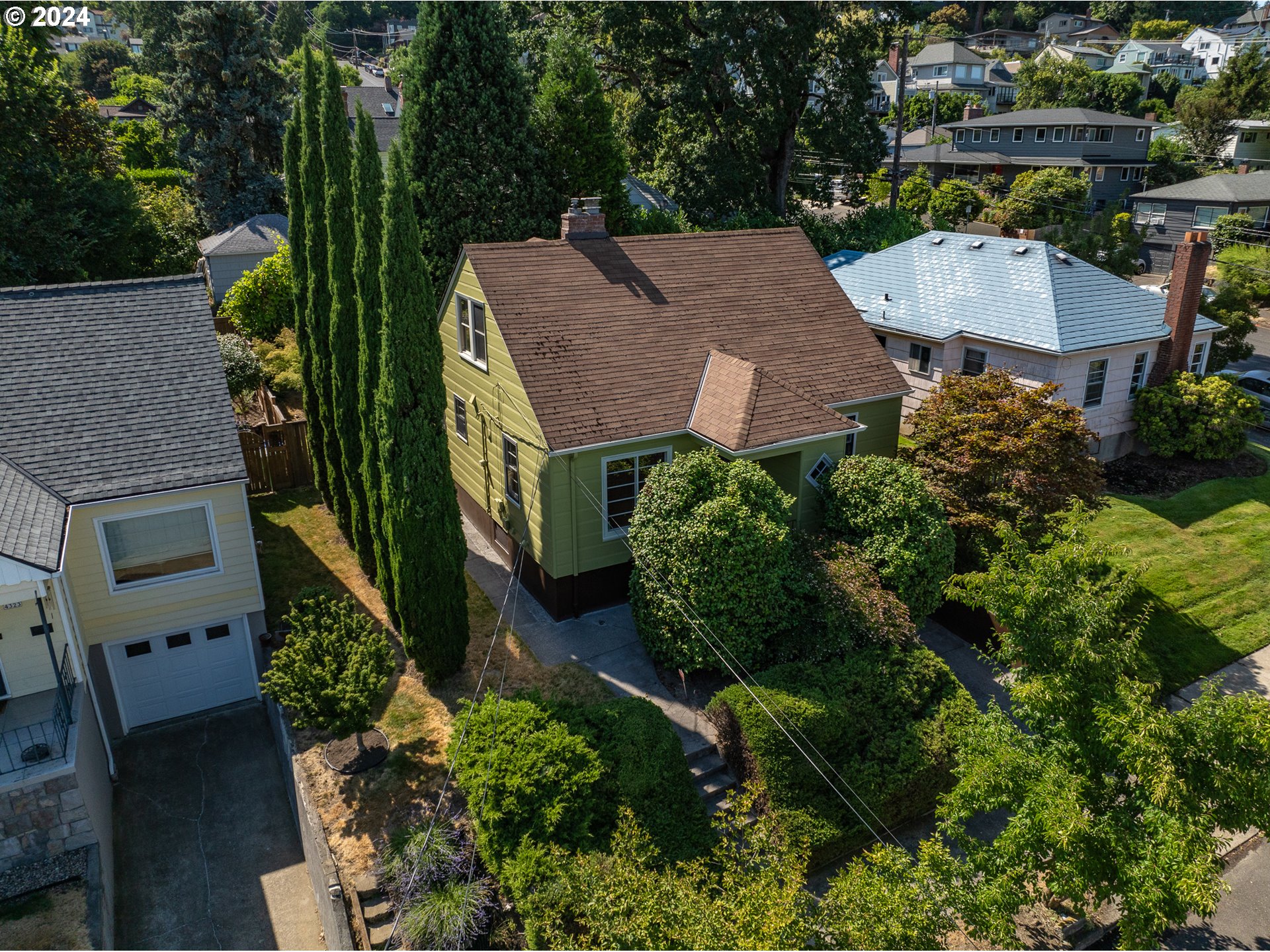 4315 SW VIEW POINT TER