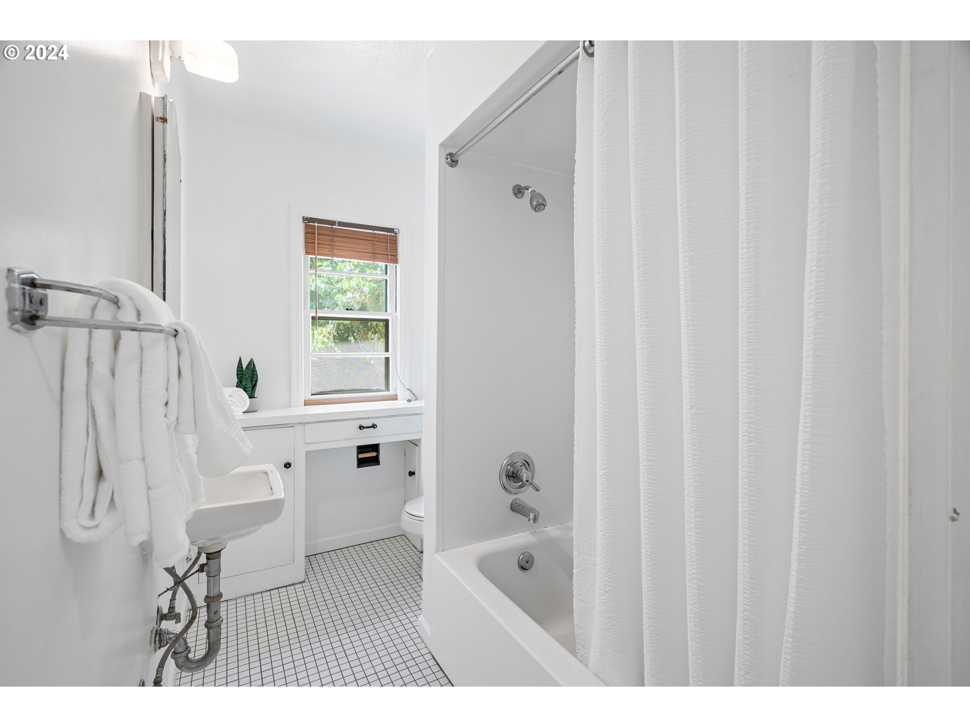 4315 SW VIEW POINT TER