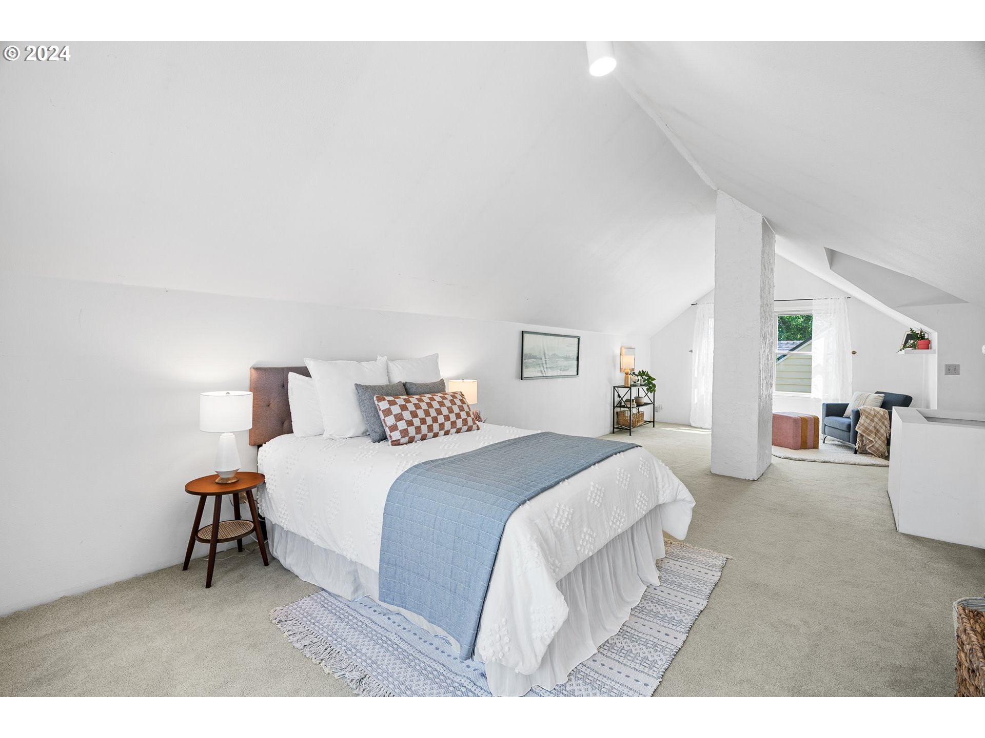 4315 SW VIEW POINT TER