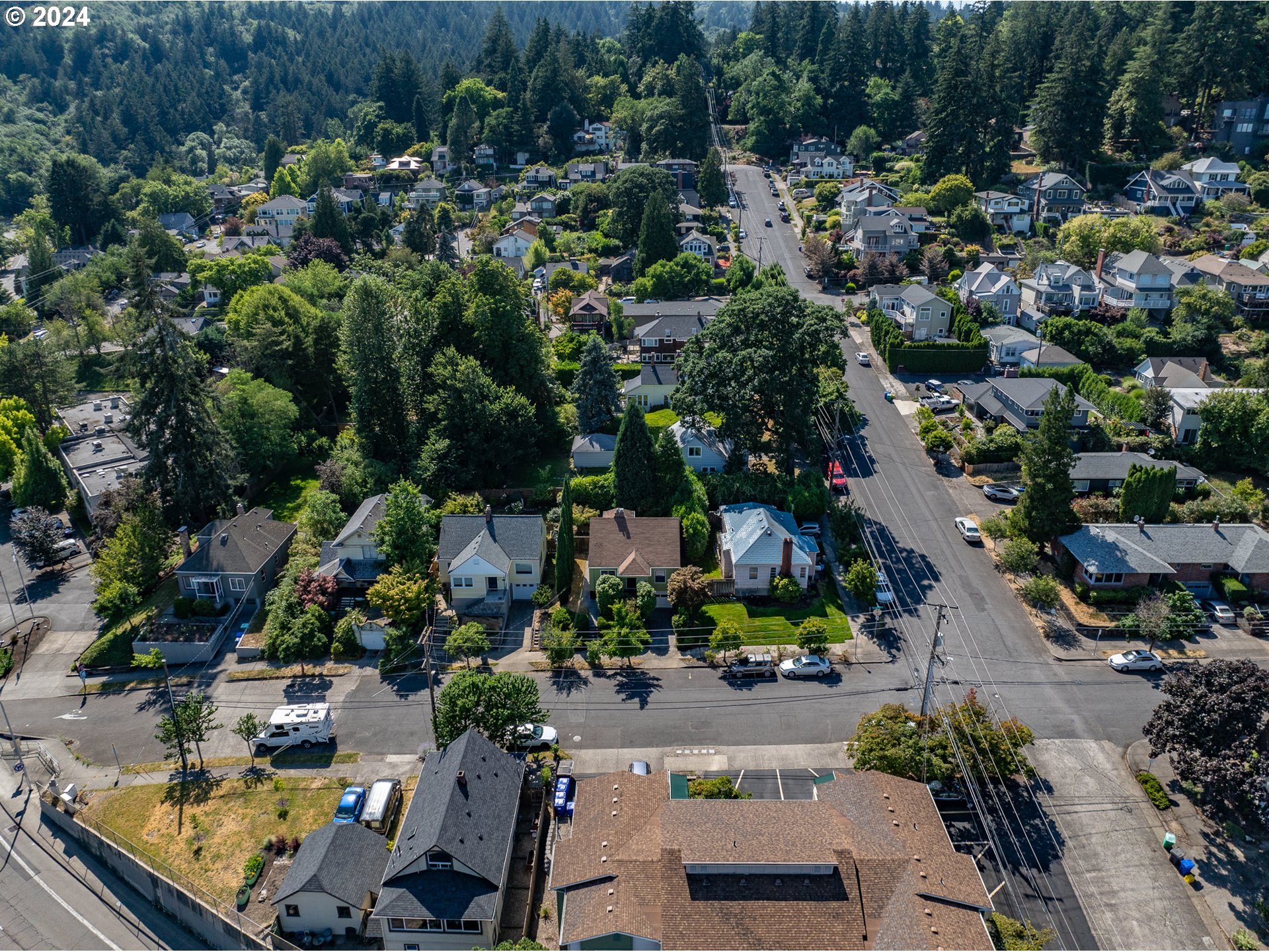 4315 SW VIEW POINT TER