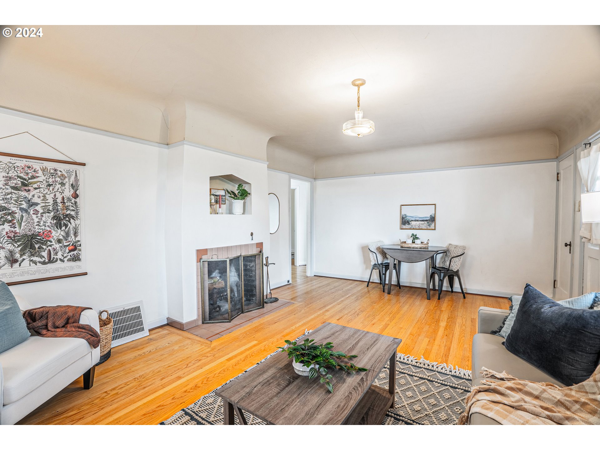 4315 SW VIEW POINT TER