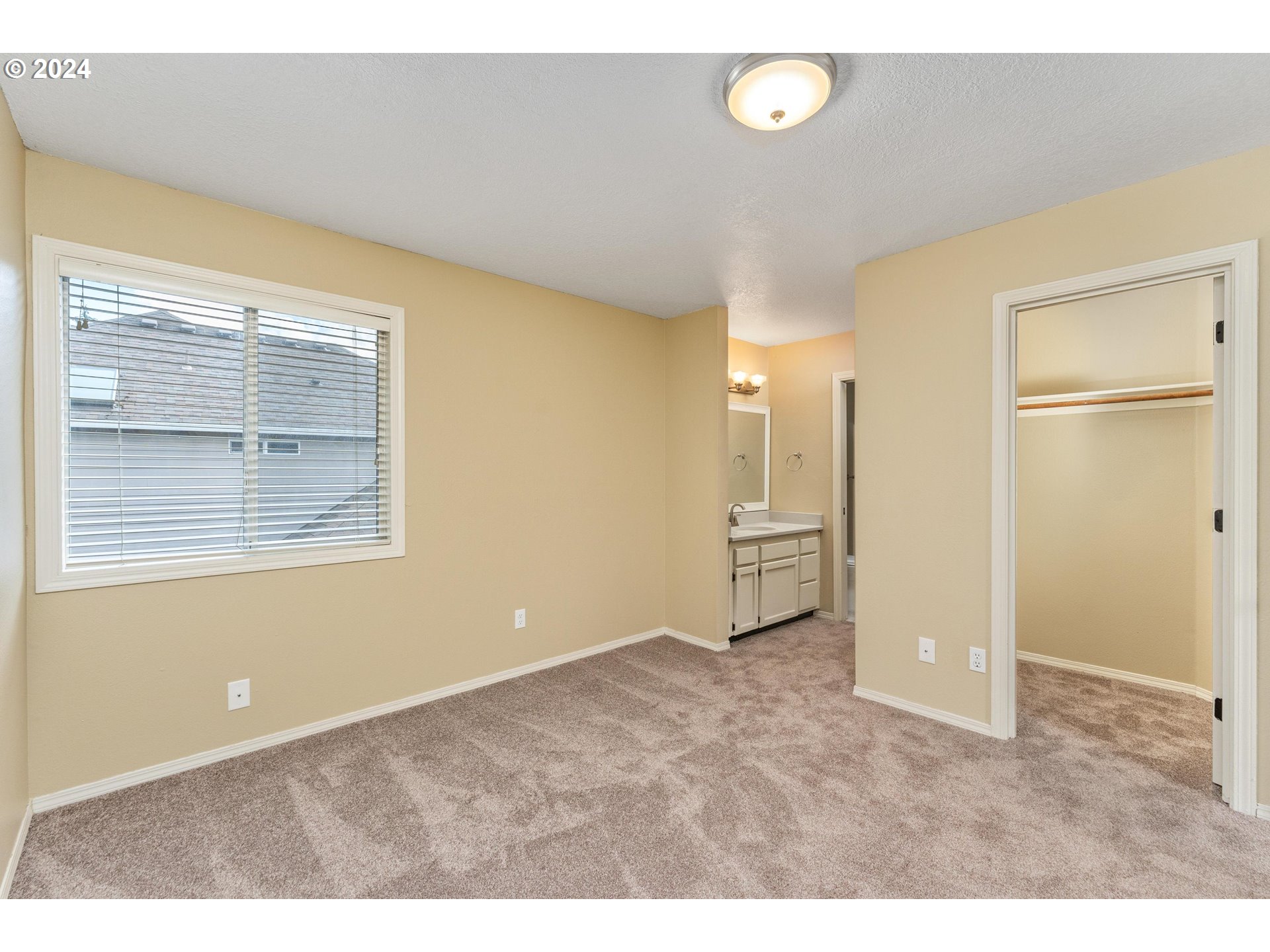 6845 SW FERNBROOK CT