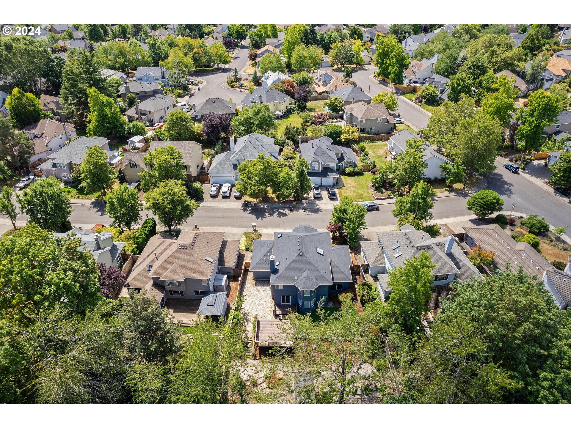 6845 SW FERNBROOK CT