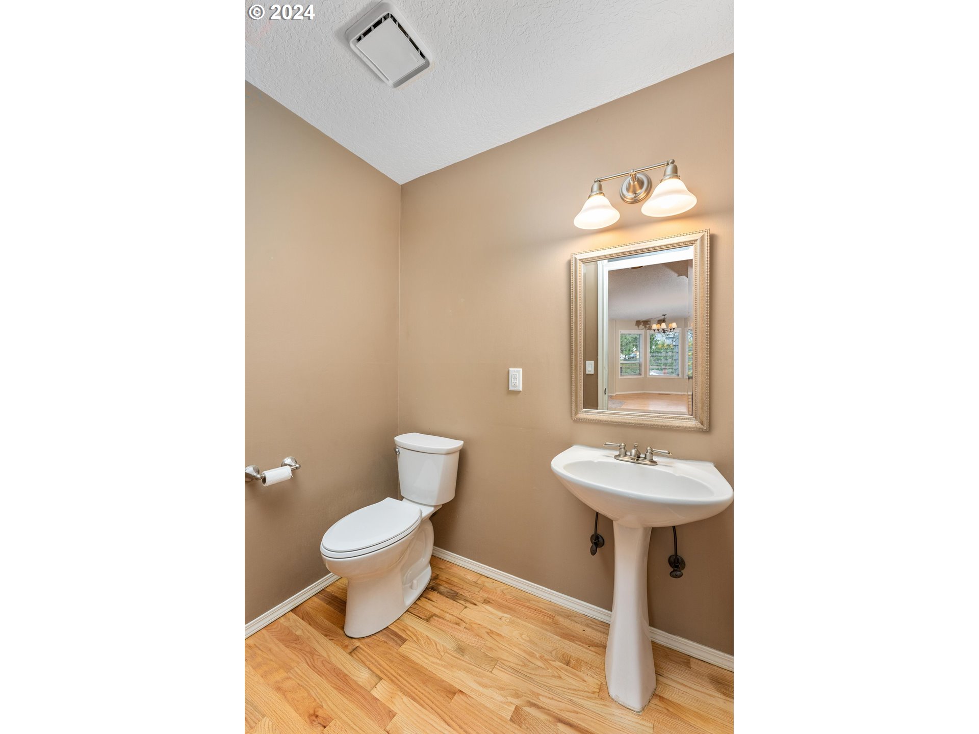 6845 SW FERNBROOK CT