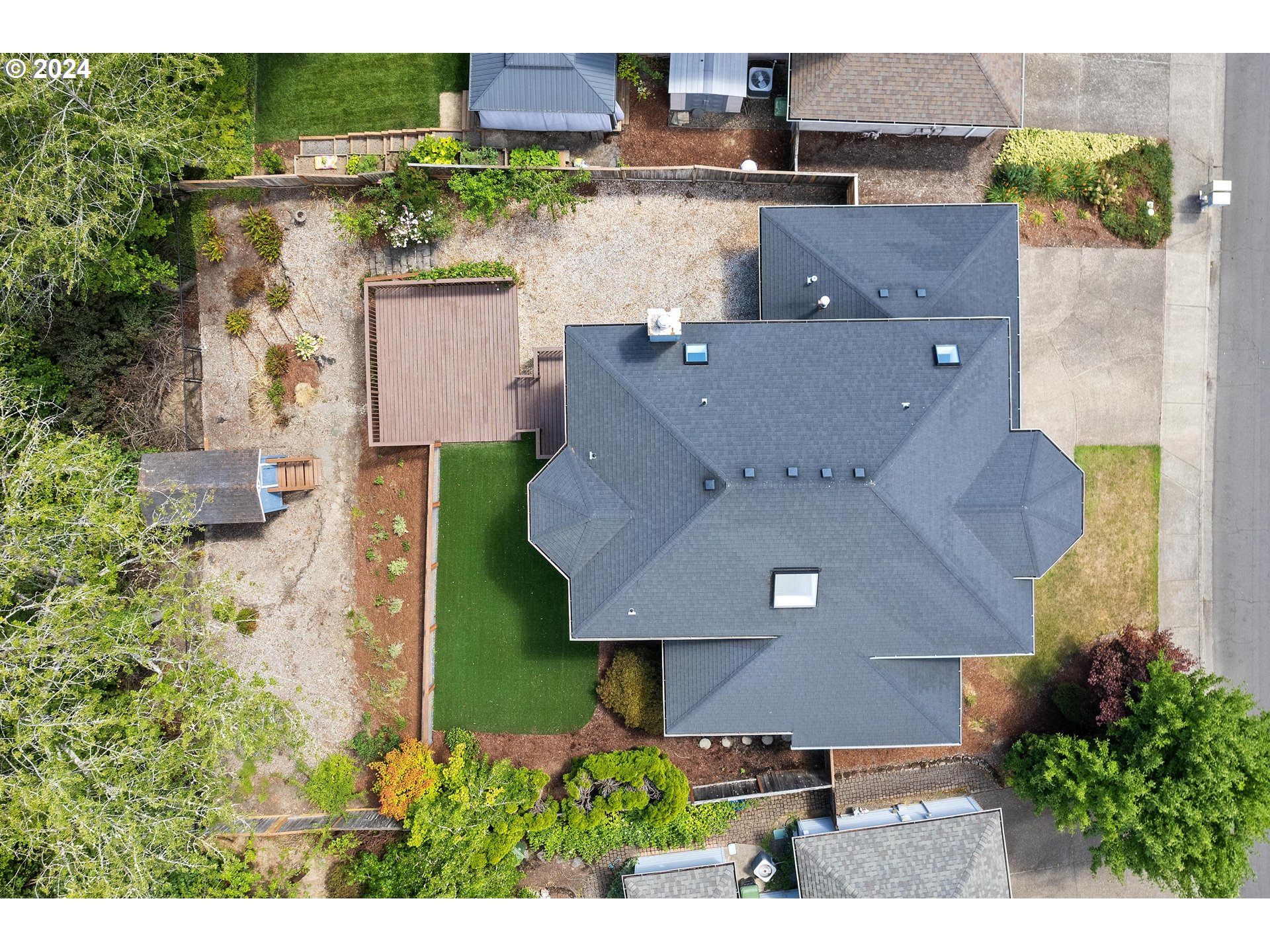 6845 SW FERNBROOK CT