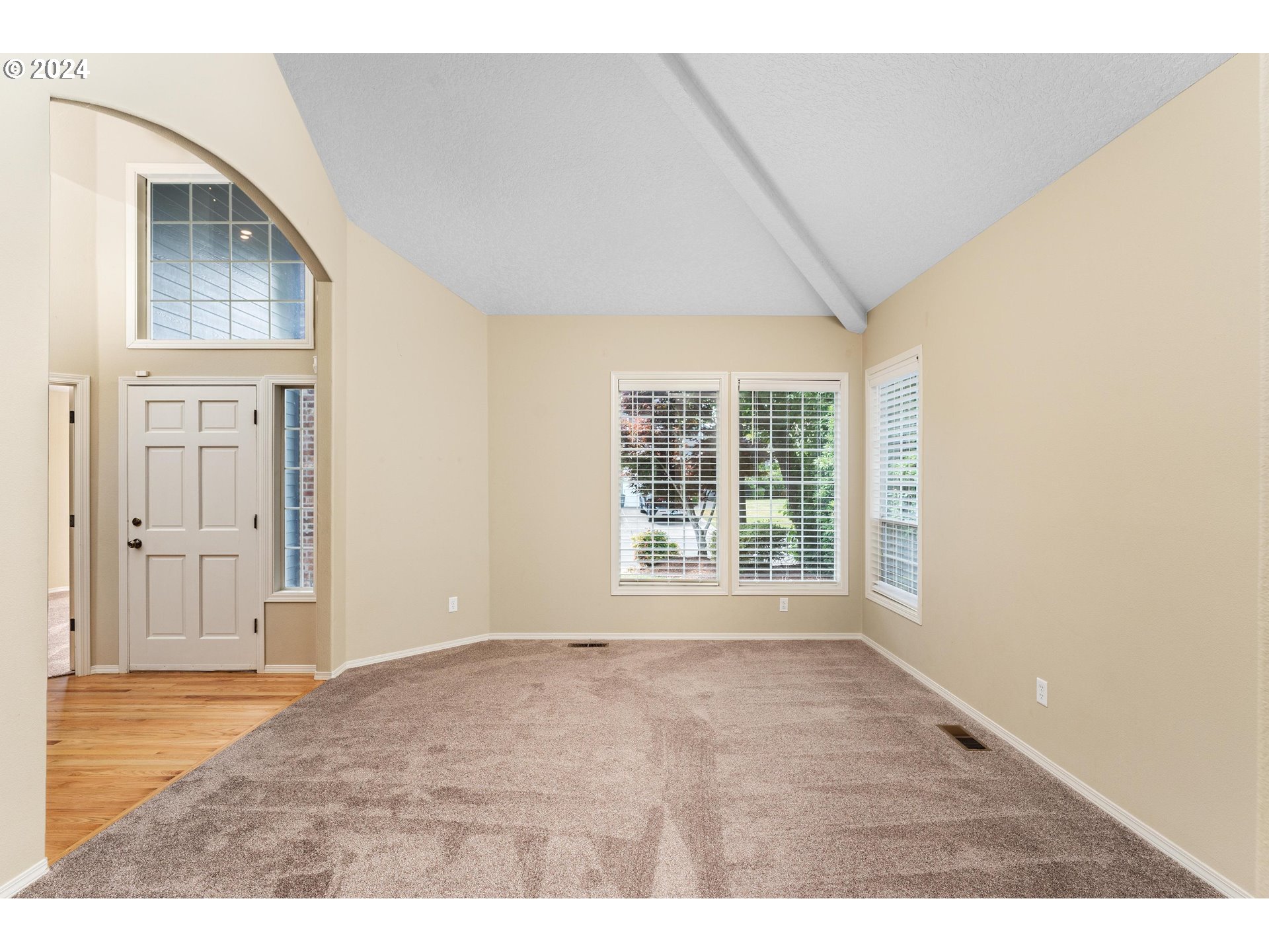 6845 SW FERNBROOK CT