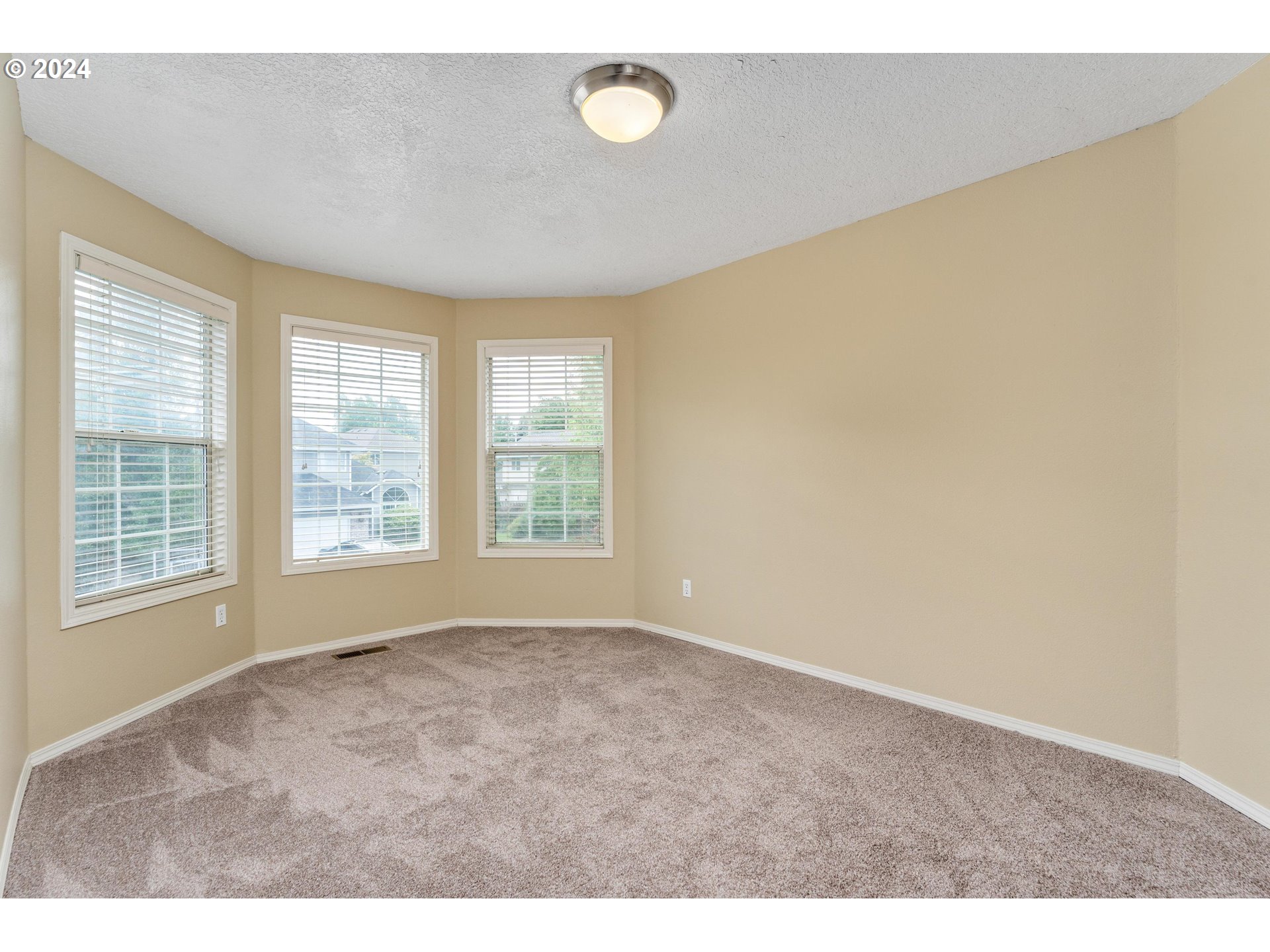 6845 SW FERNBROOK CT