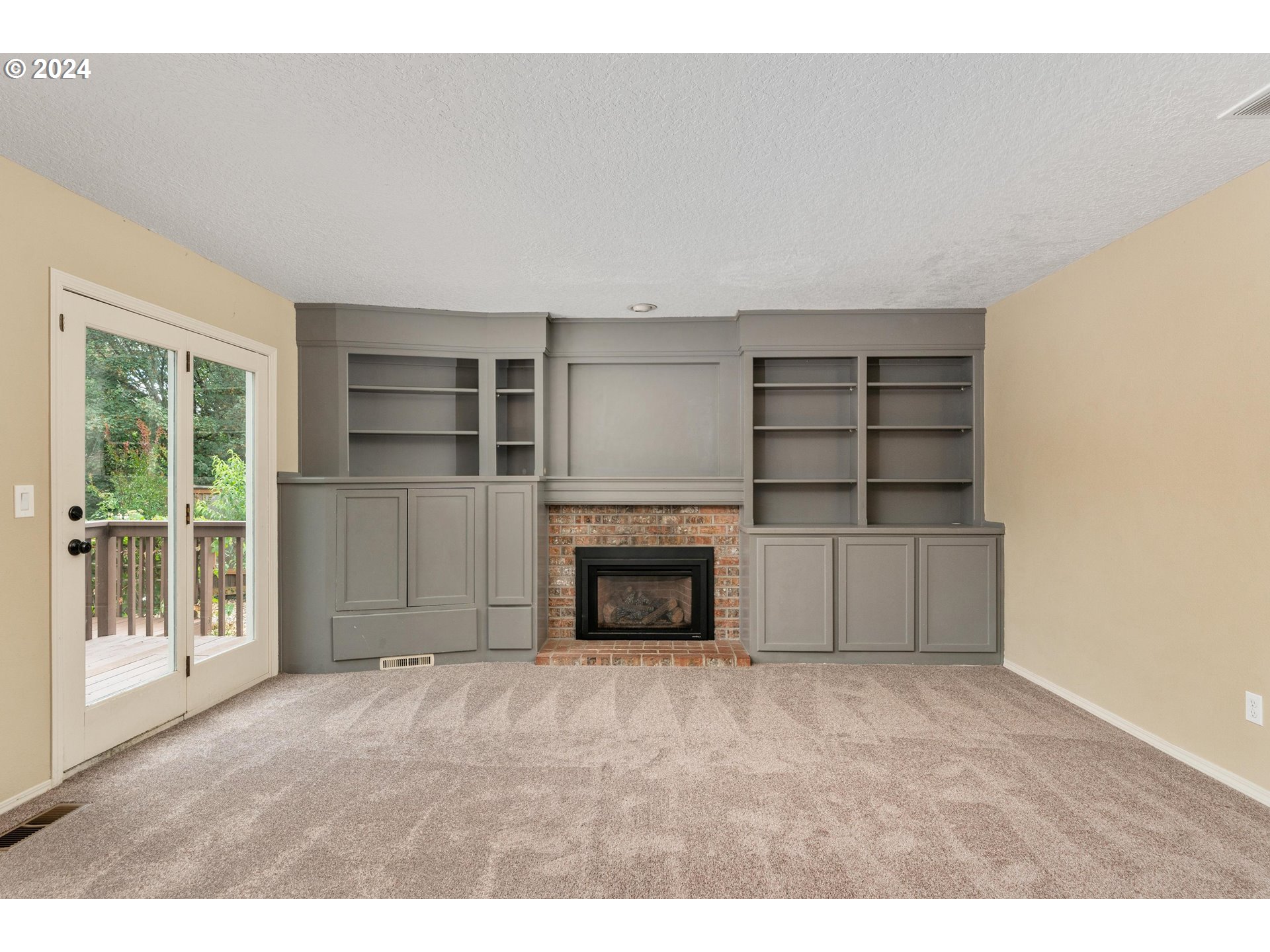 6845 SW FERNBROOK CT