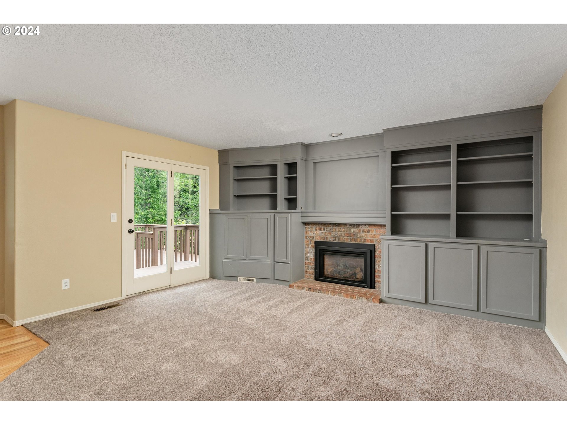 6845 SW FERNBROOK CT