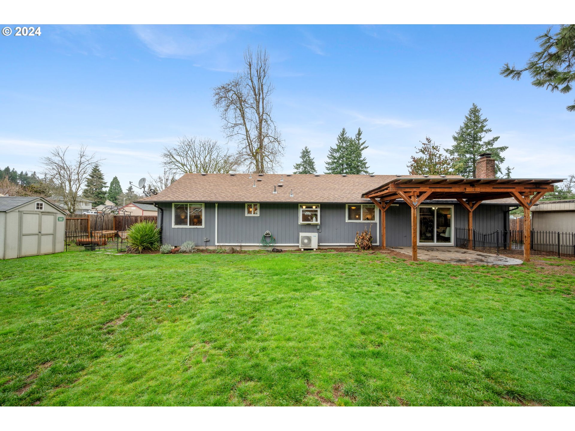 16842 SE BLOSSOM AVE