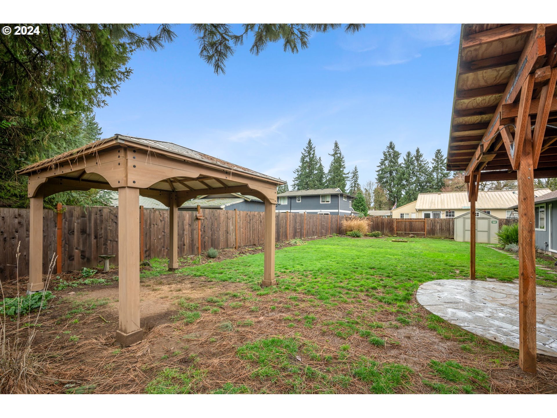 16842 SE BLOSSOM AVE