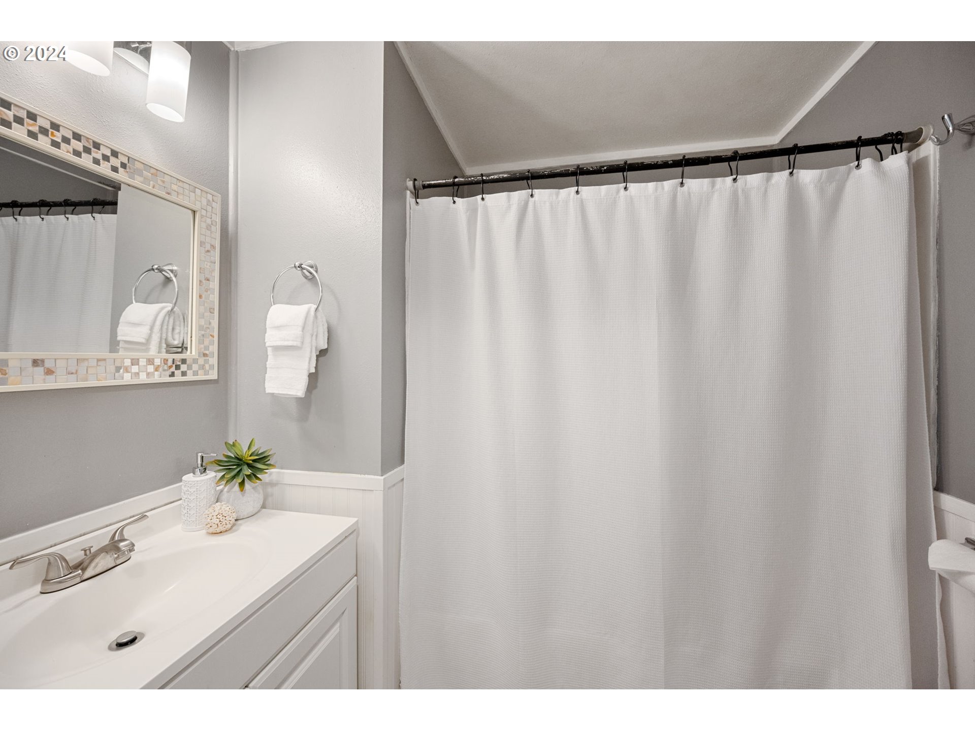 16842 SE BLOSSOM AVE