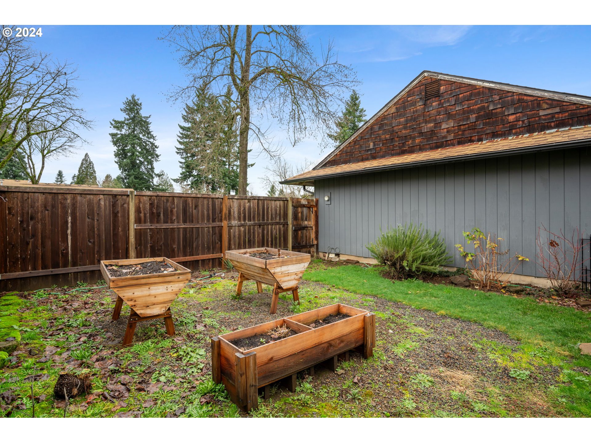 16842 SE BLOSSOM AVE