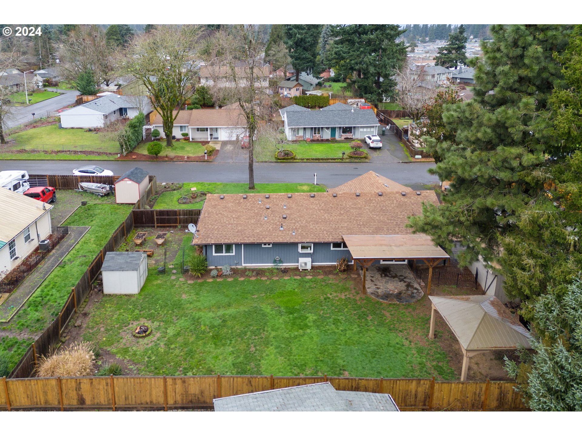 16842 SE BLOSSOM AVE