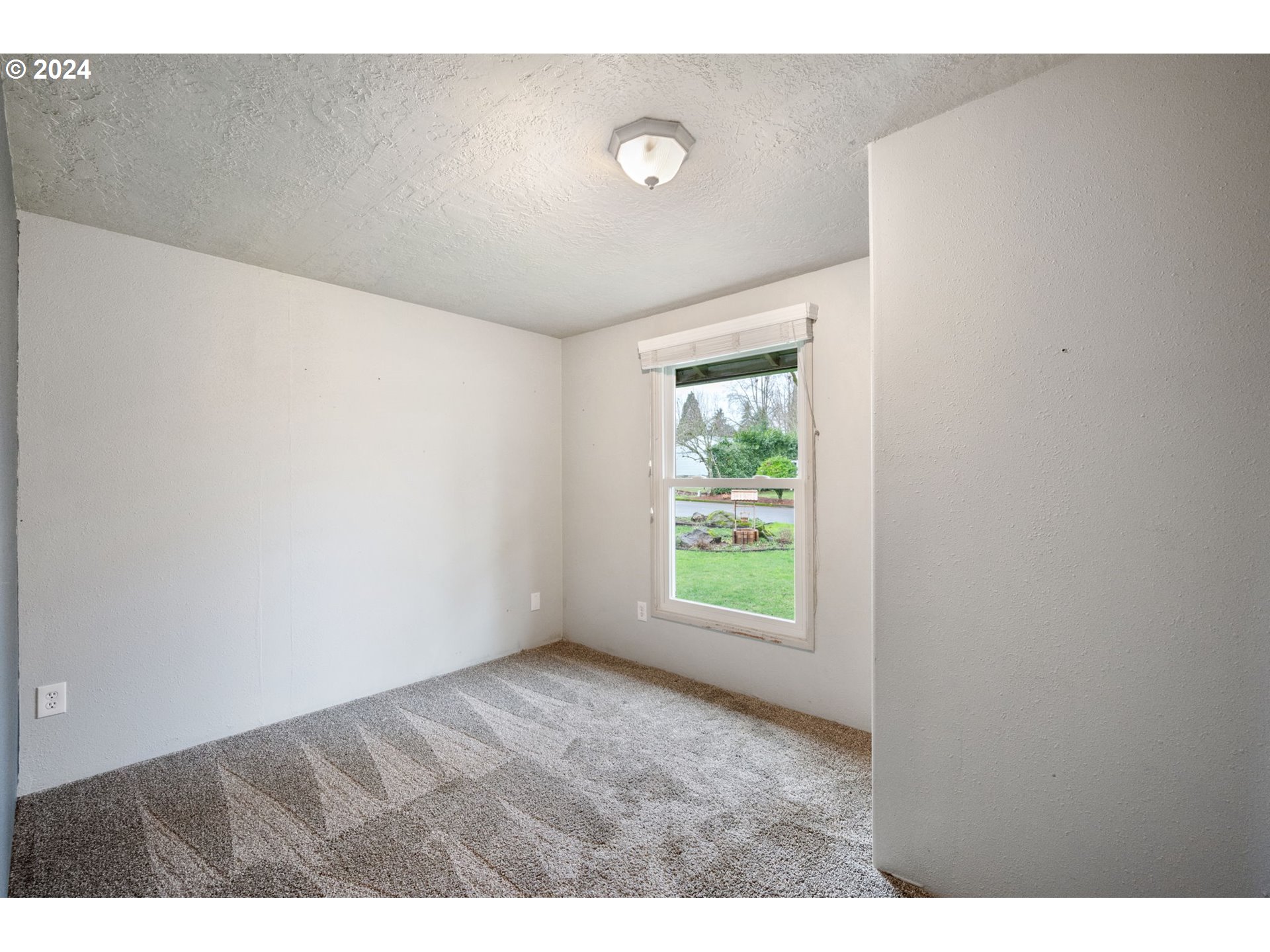 16842 SE BLOSSOM AVE