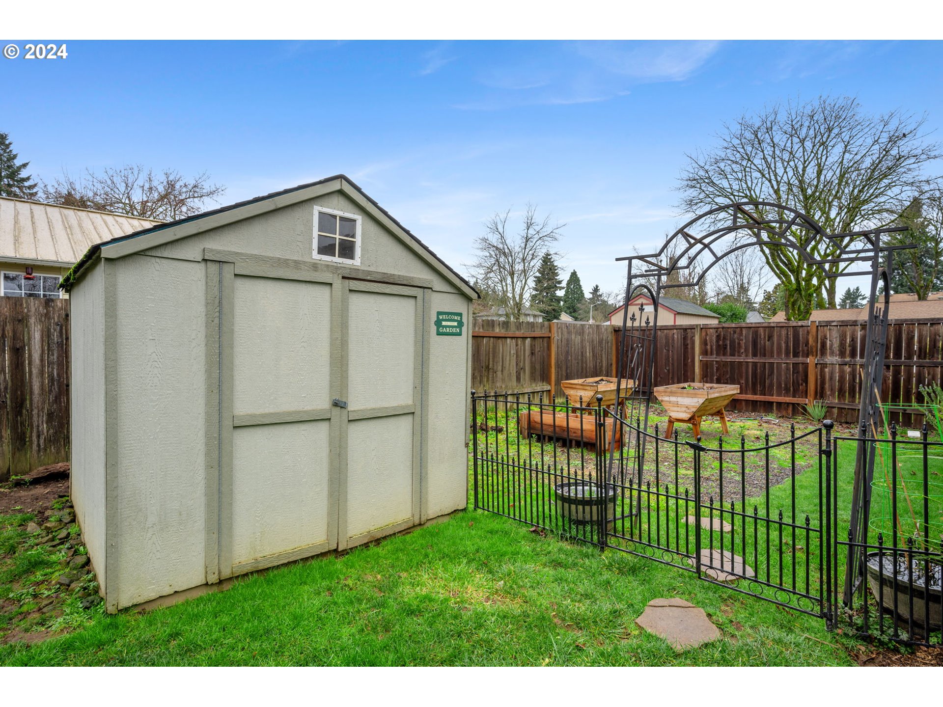 16842 SE BLOSSOM AVE