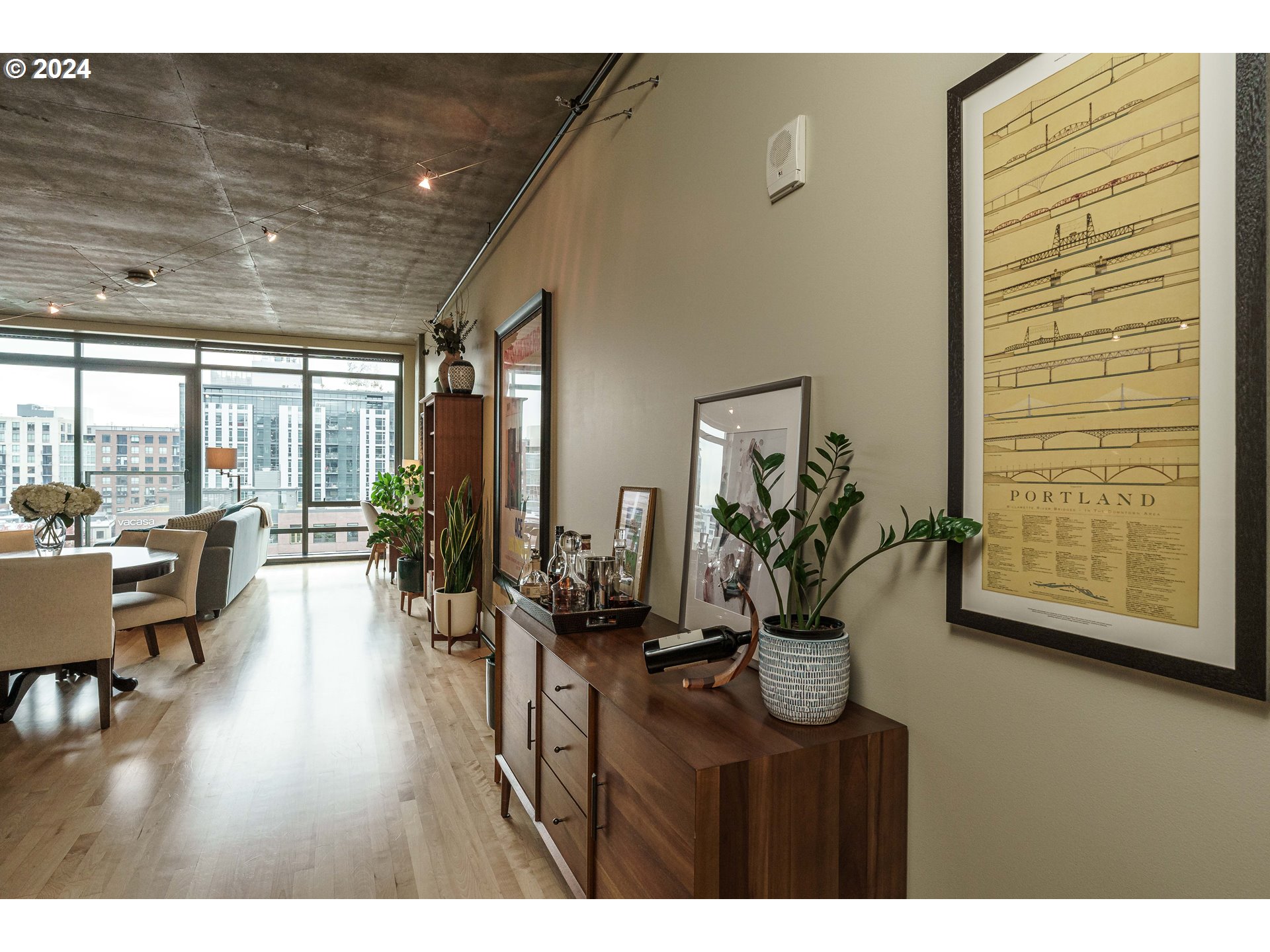 1410 NW KEARNEY ST 917