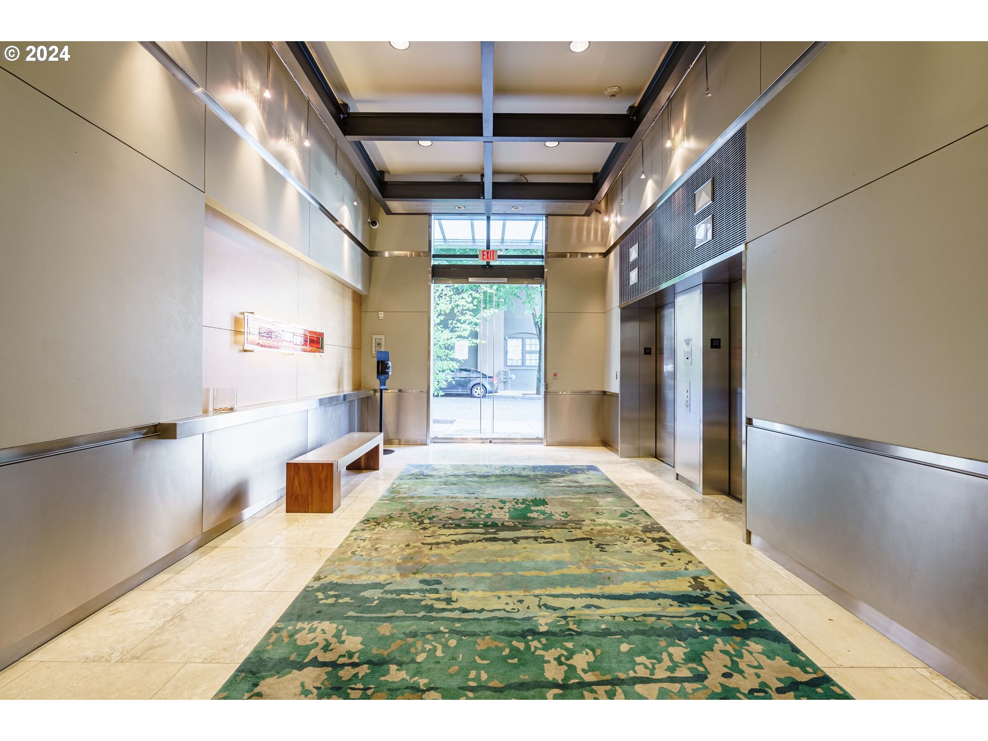 1410 NW KEARNEY ST 917