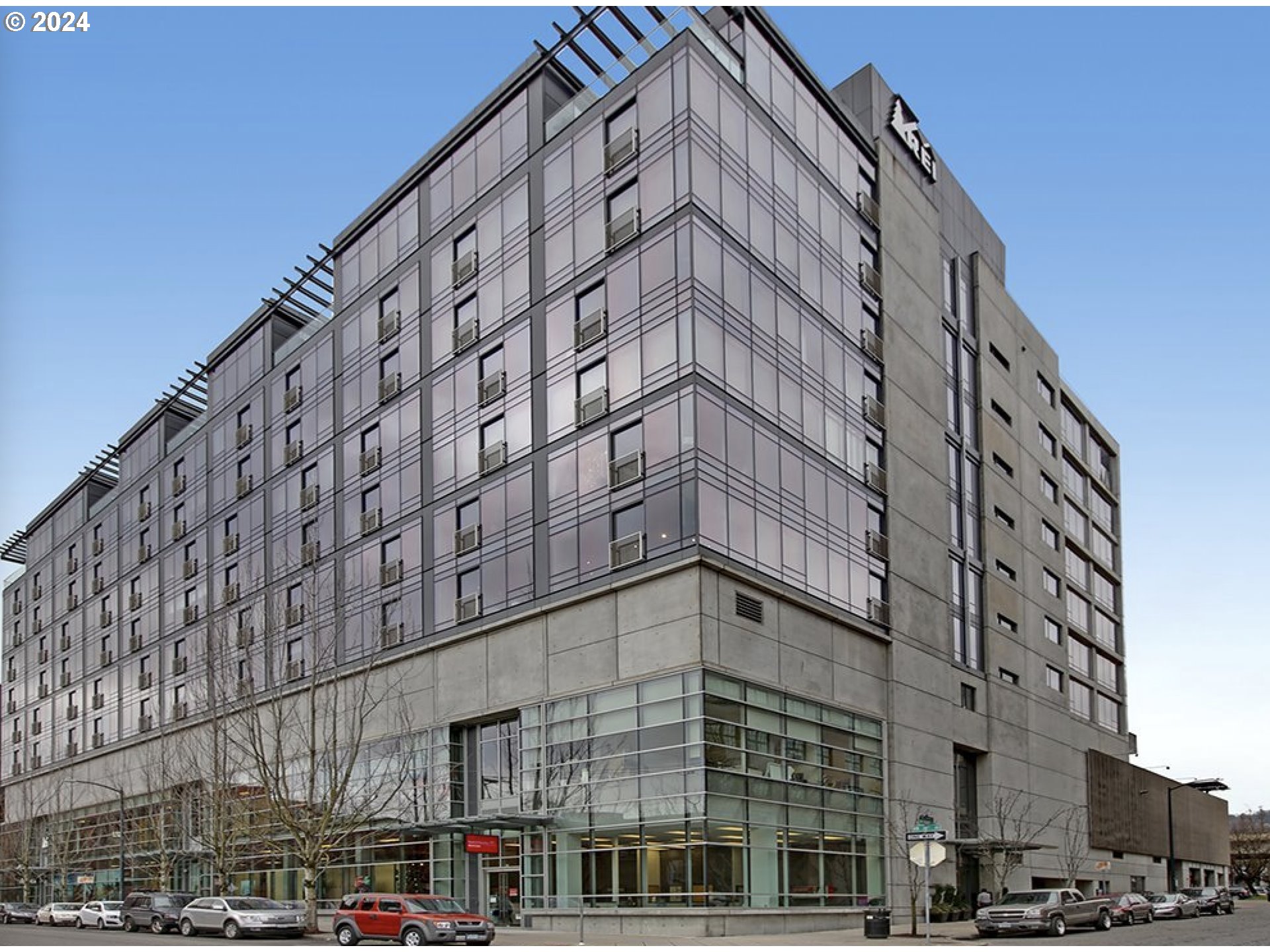 1410 NW KEARNEY ST 917