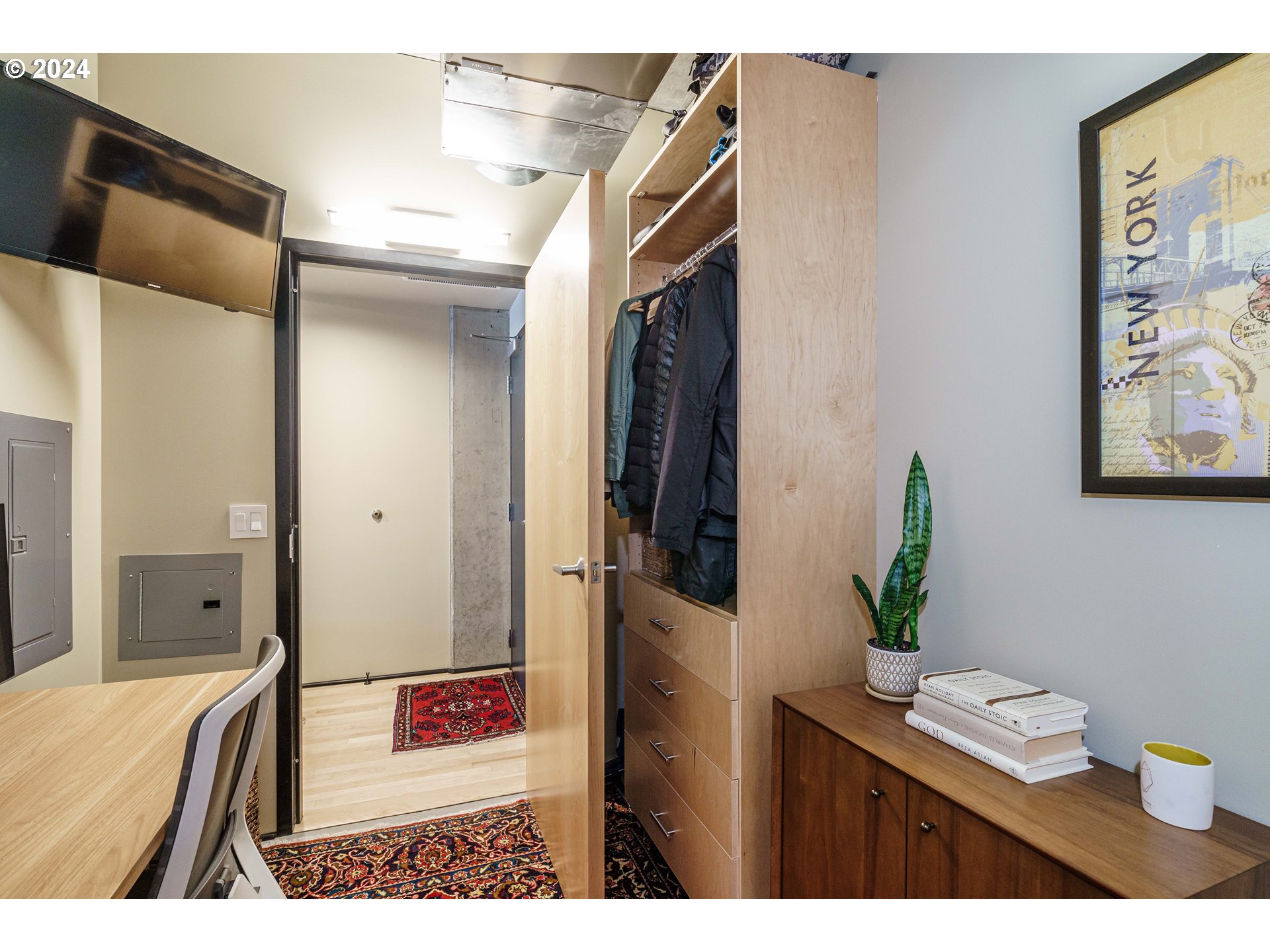 1410 NW KEARNEY ST 917