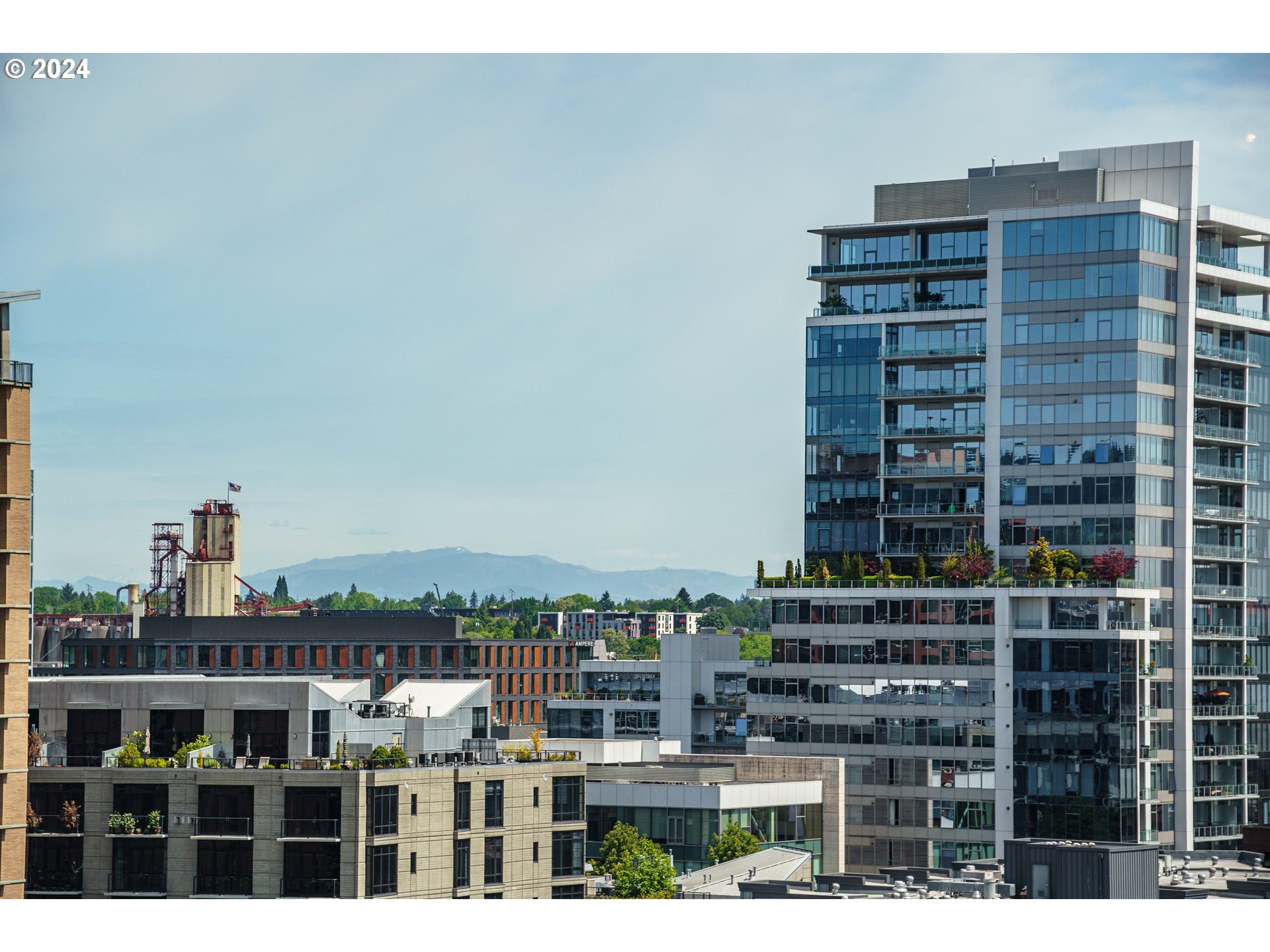 1410 NW KEARNEY ST 917